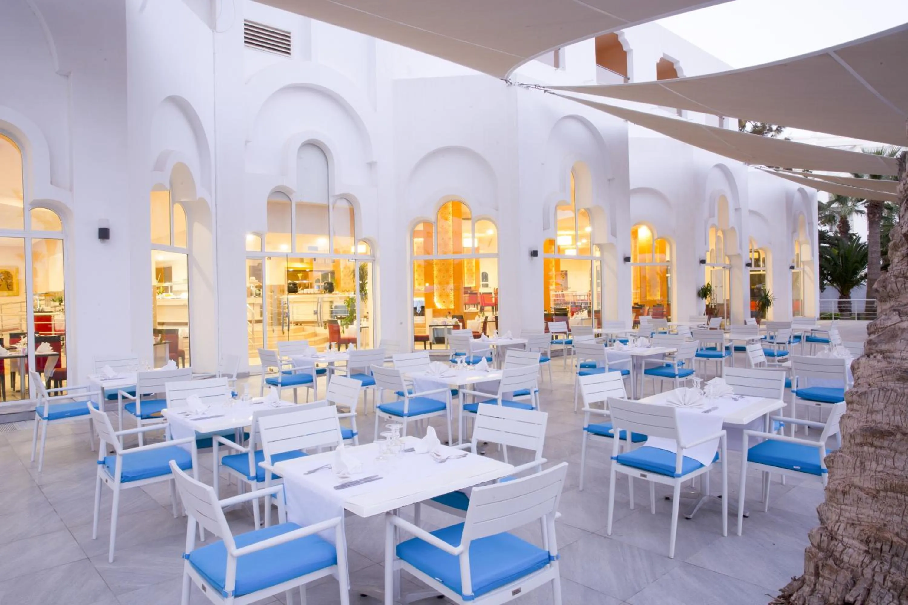 Restaurant/places to eat in Marhaba Palace