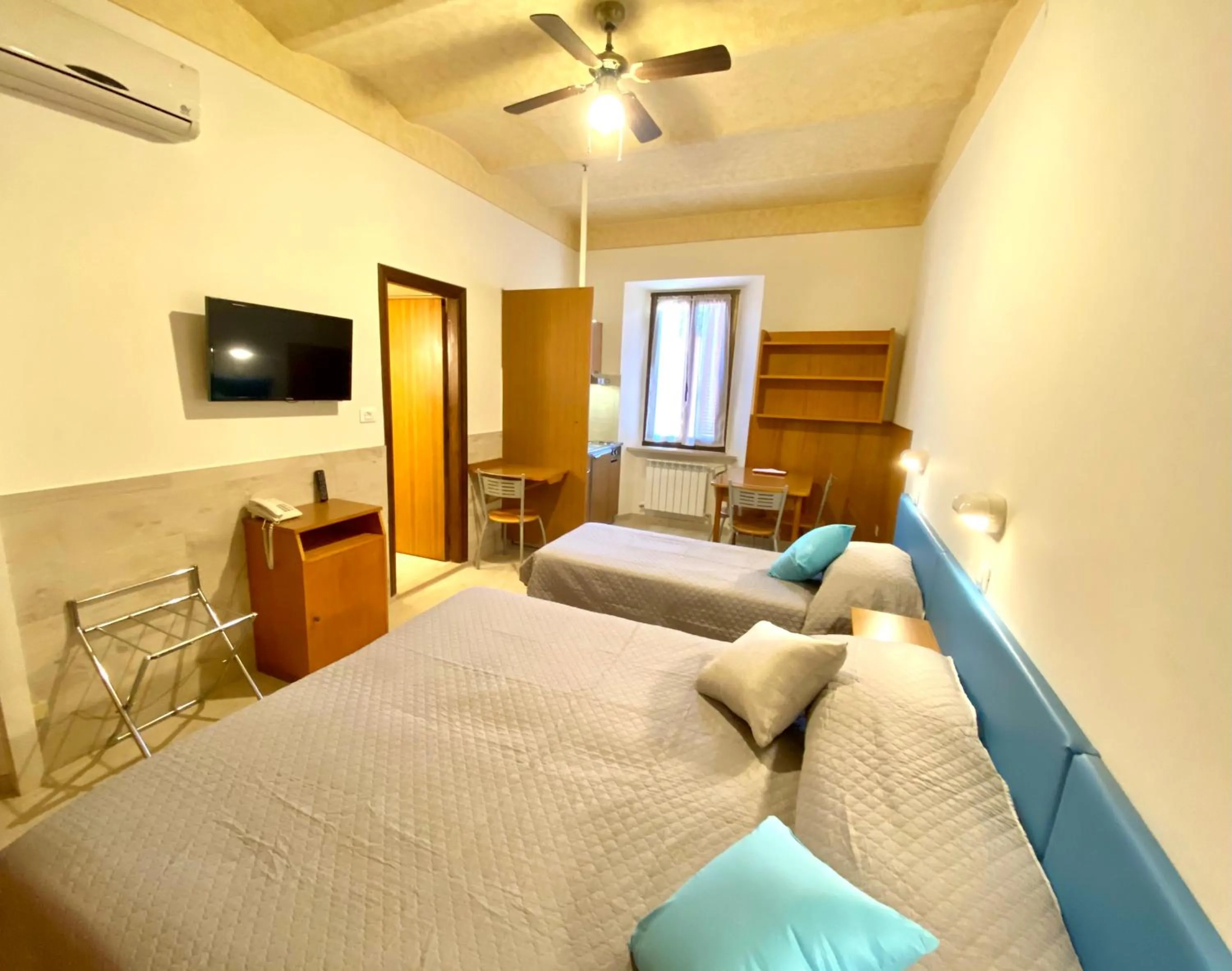 Photo of the whole room, Bed in Residence Signa