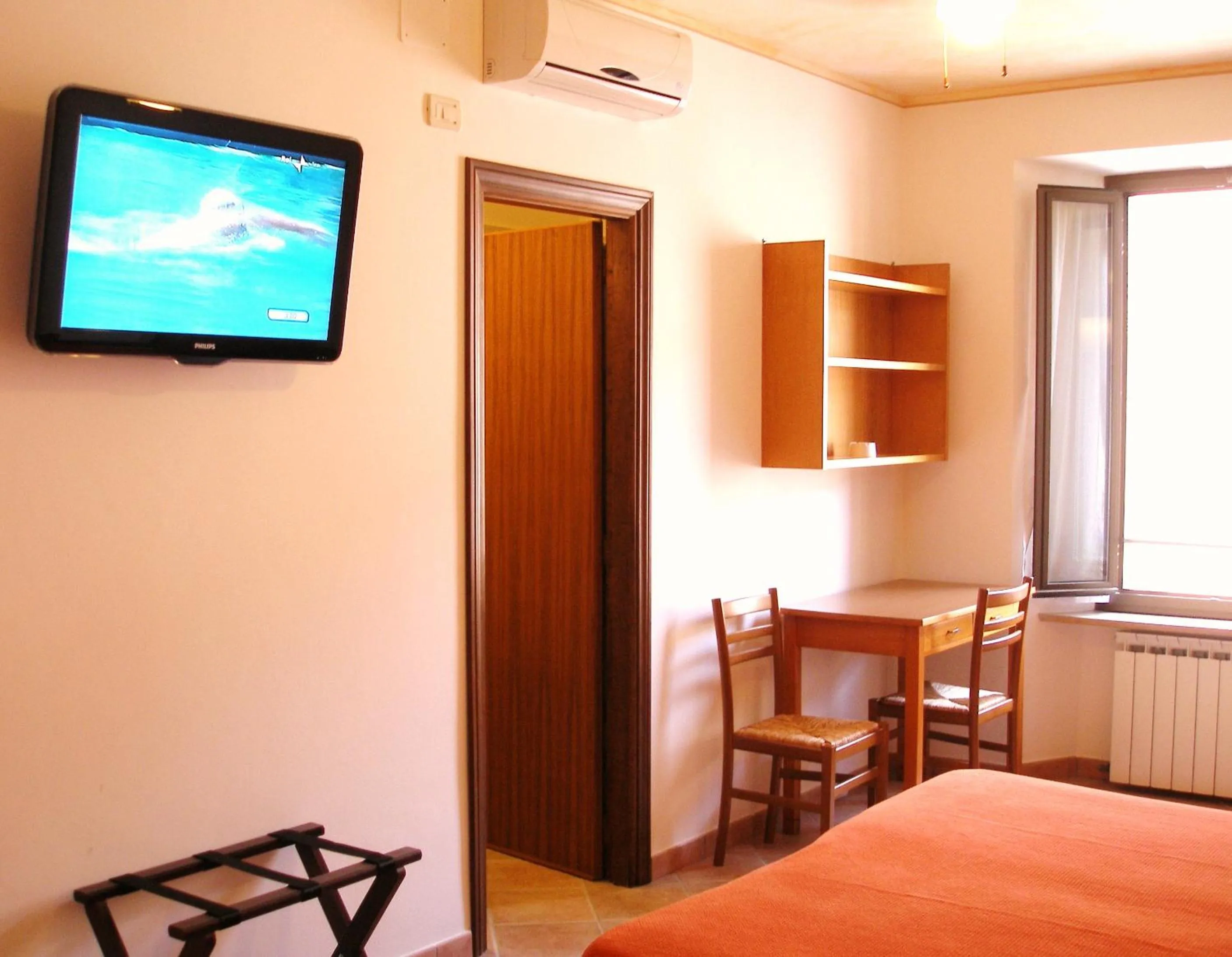 TV and multimedia, Bed in Residence Signa