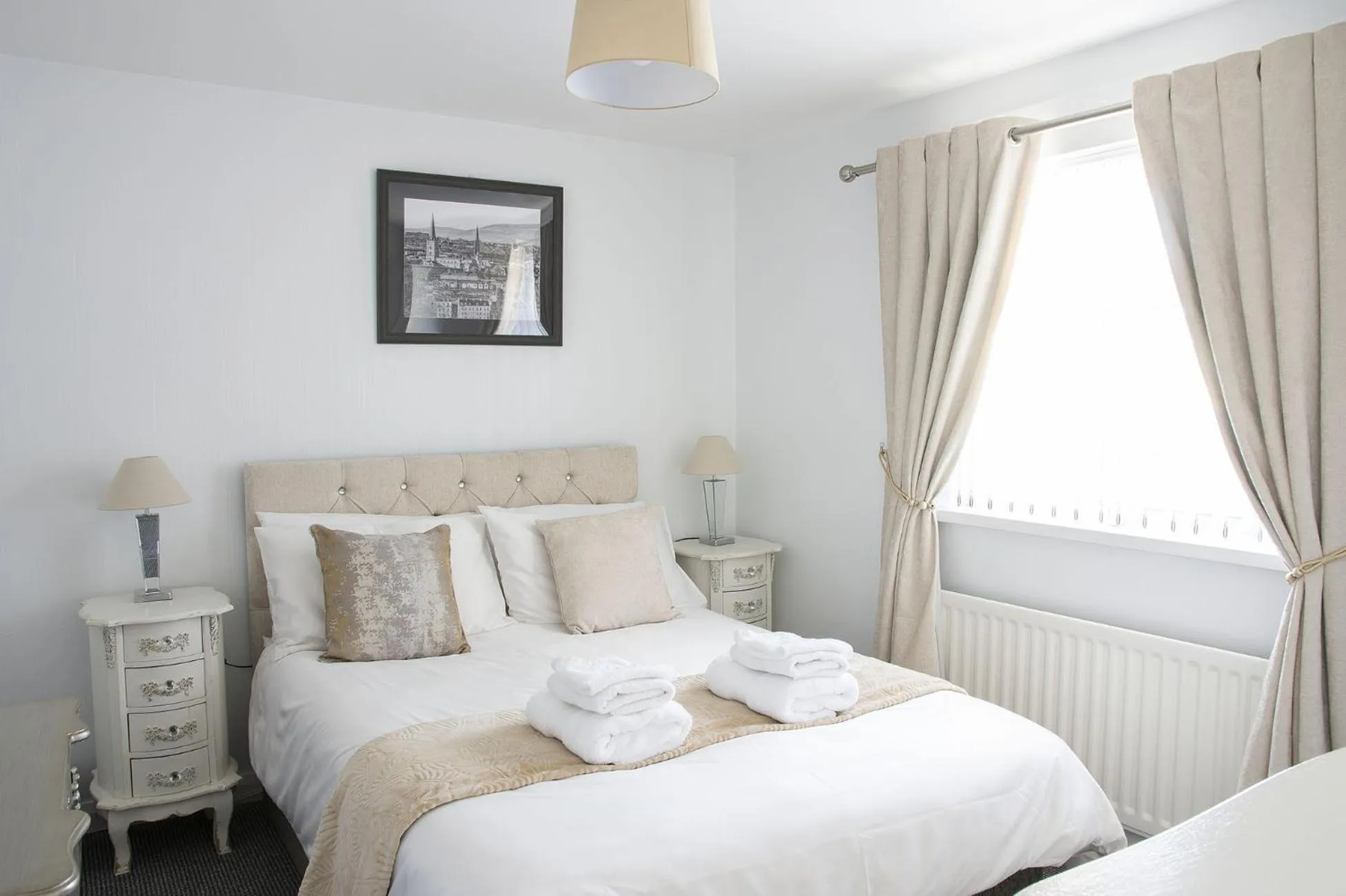 Bedroom, Bed in bishop gate bnb