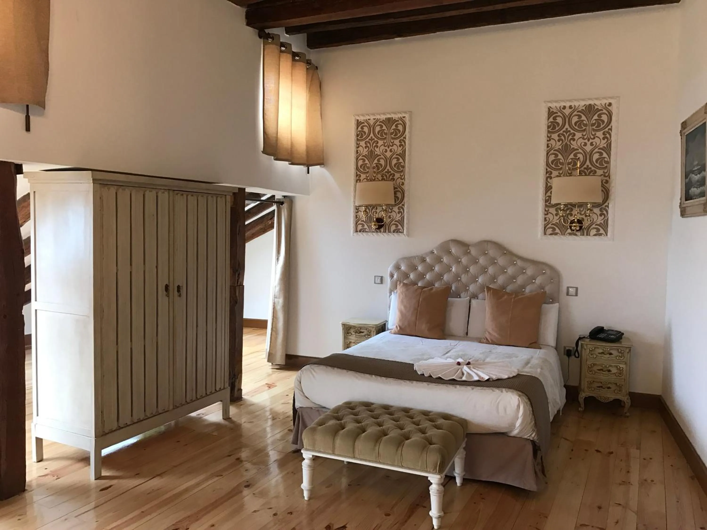 Bed in Hostal Central Palace Madrid