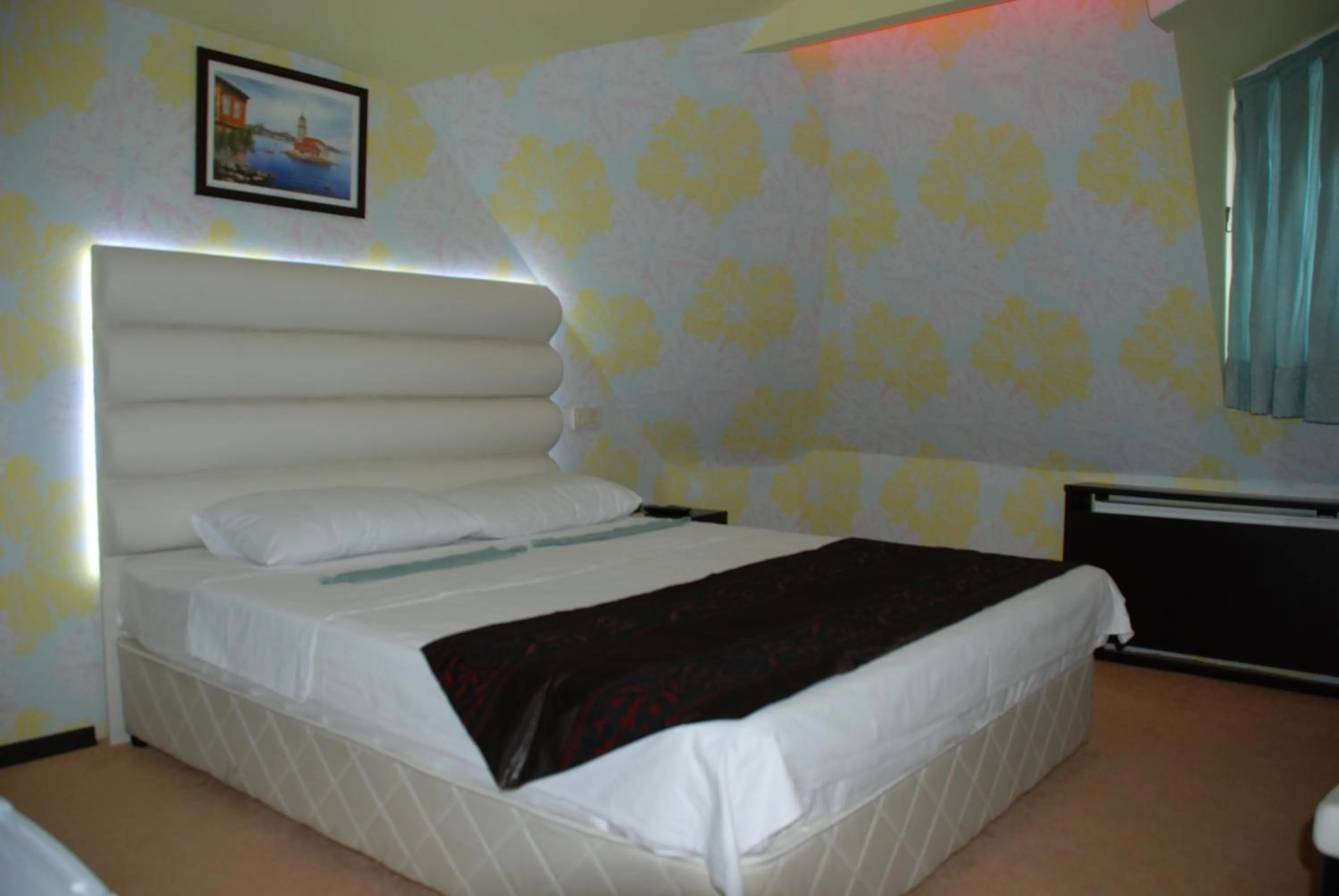 Photo of the whole room, Bed in Hotel Timya