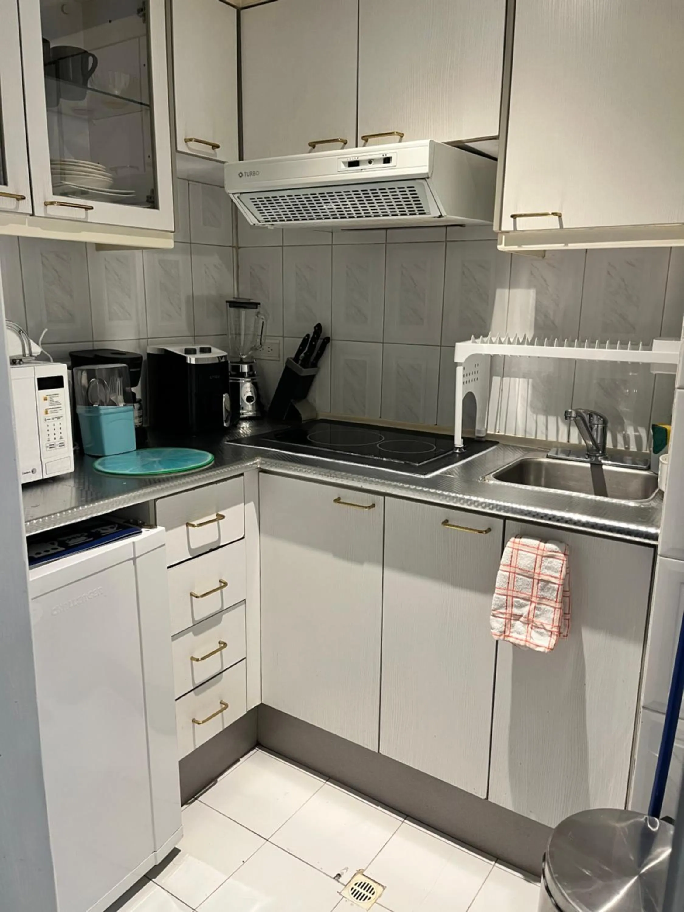 Kitchen or kitchenette in BlueZone Apartments