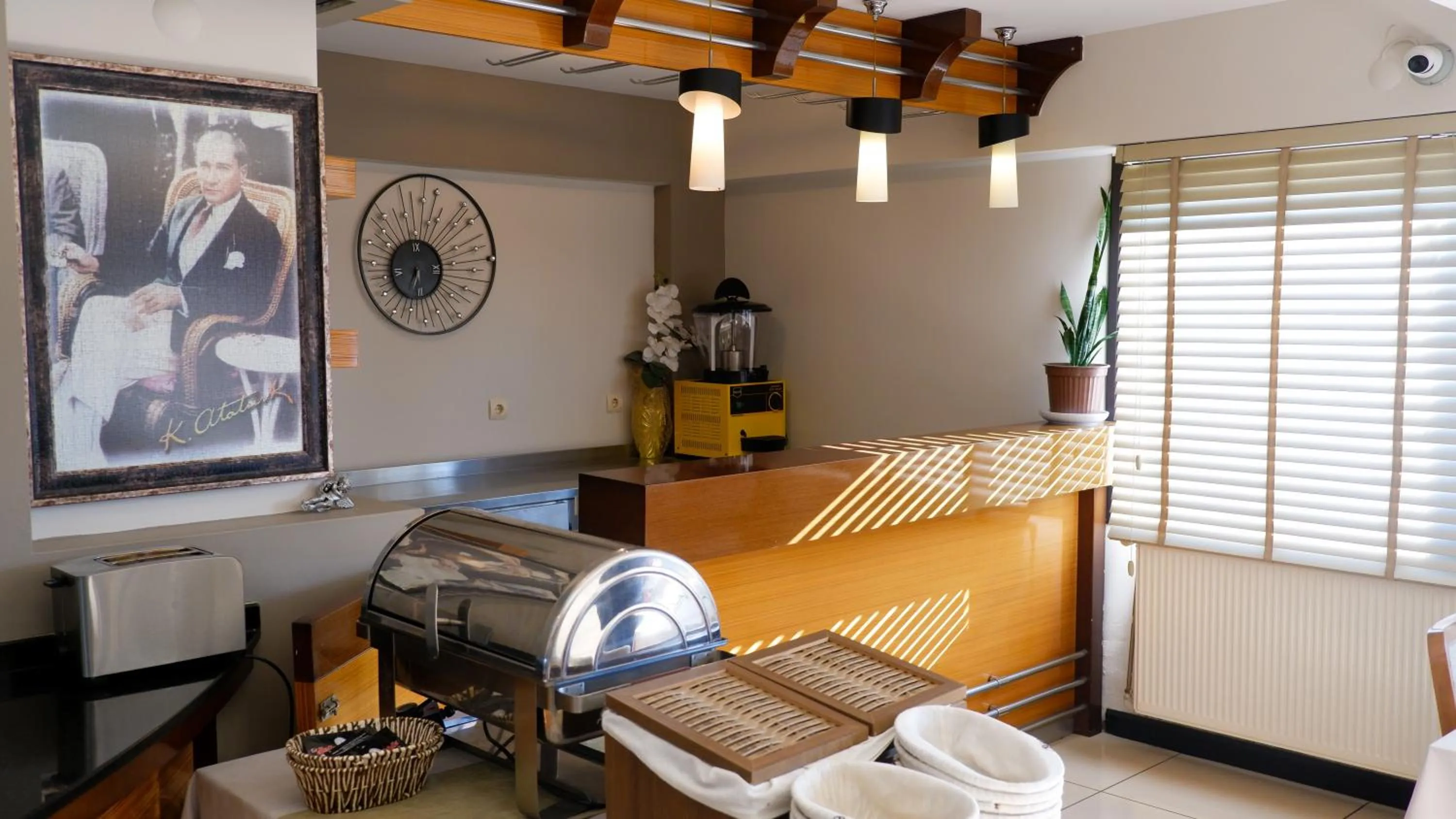 Restaurant/places to eat in Hotel La Bella Salihli