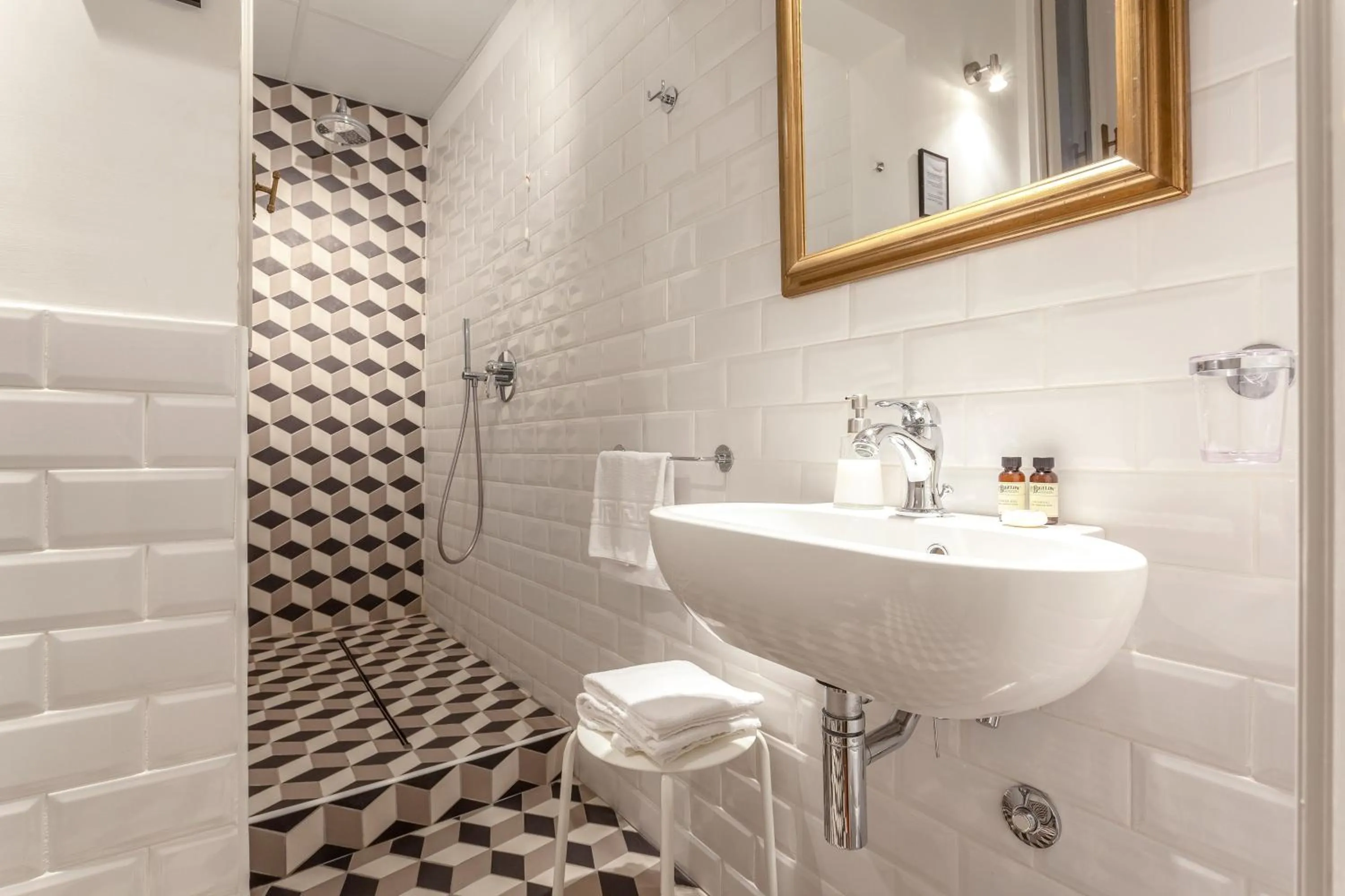 Bathroom in The Bluehostel