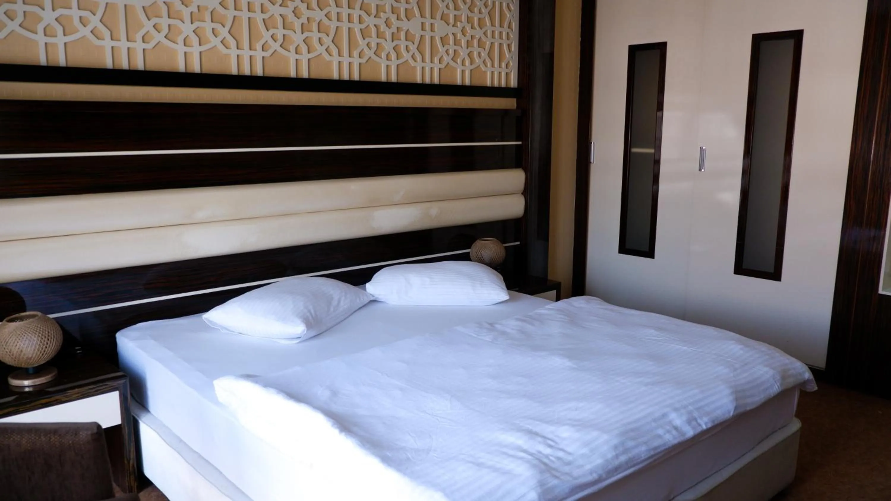 Bed in Hotel La Bella Soma