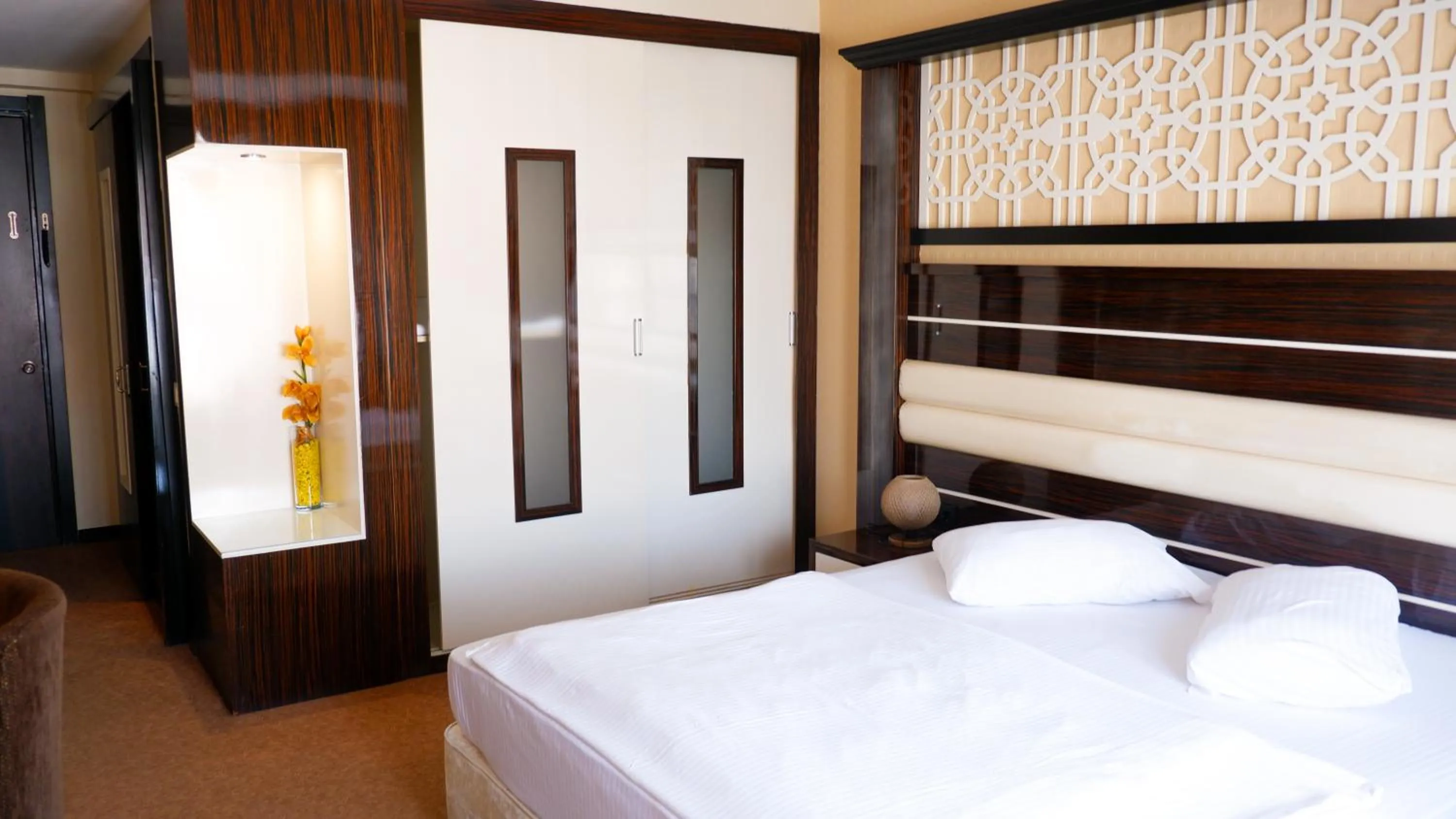 Bed in Hotel La Bella Soma