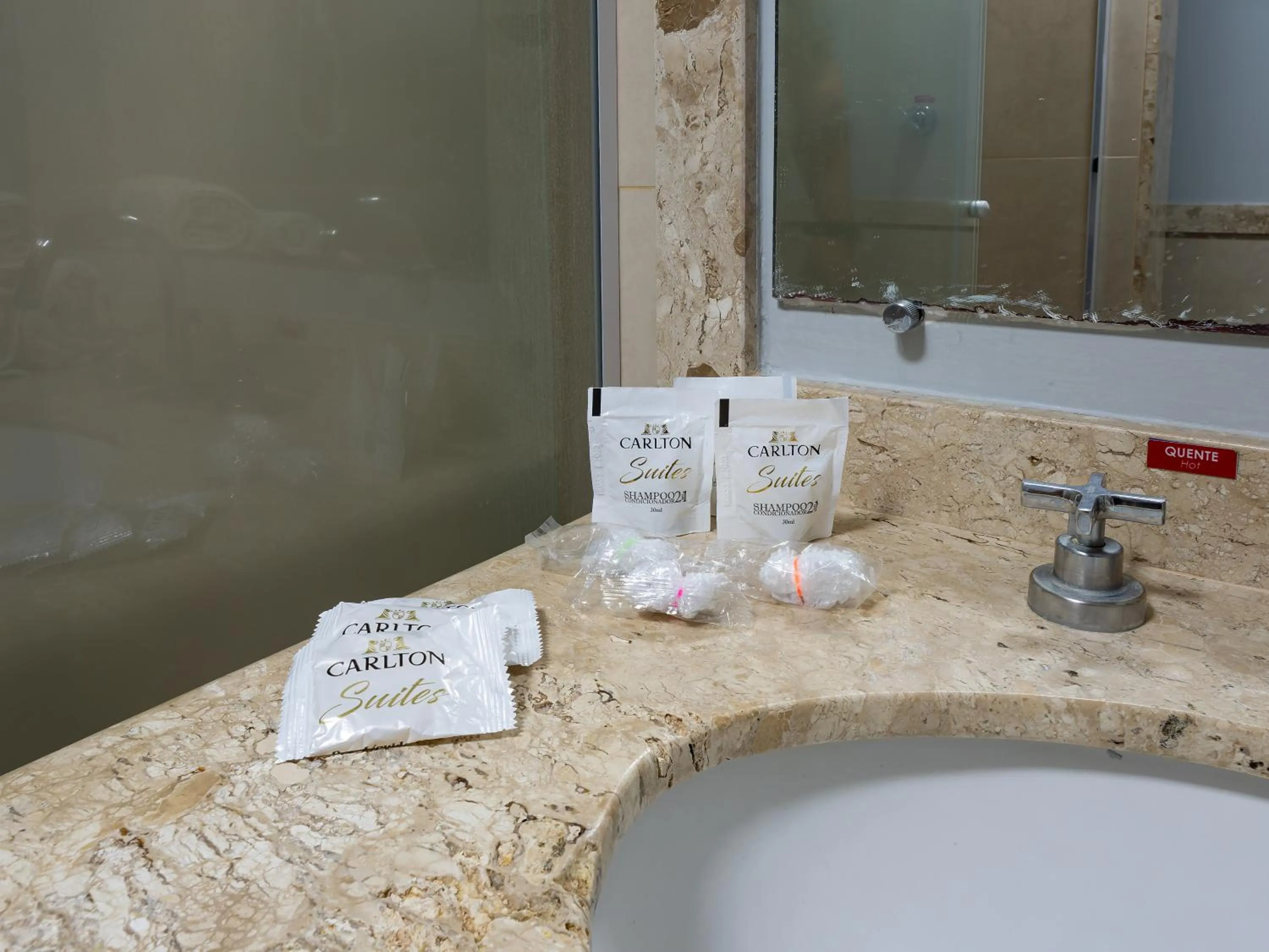 Bedroom in Carlton Suítes Limeira