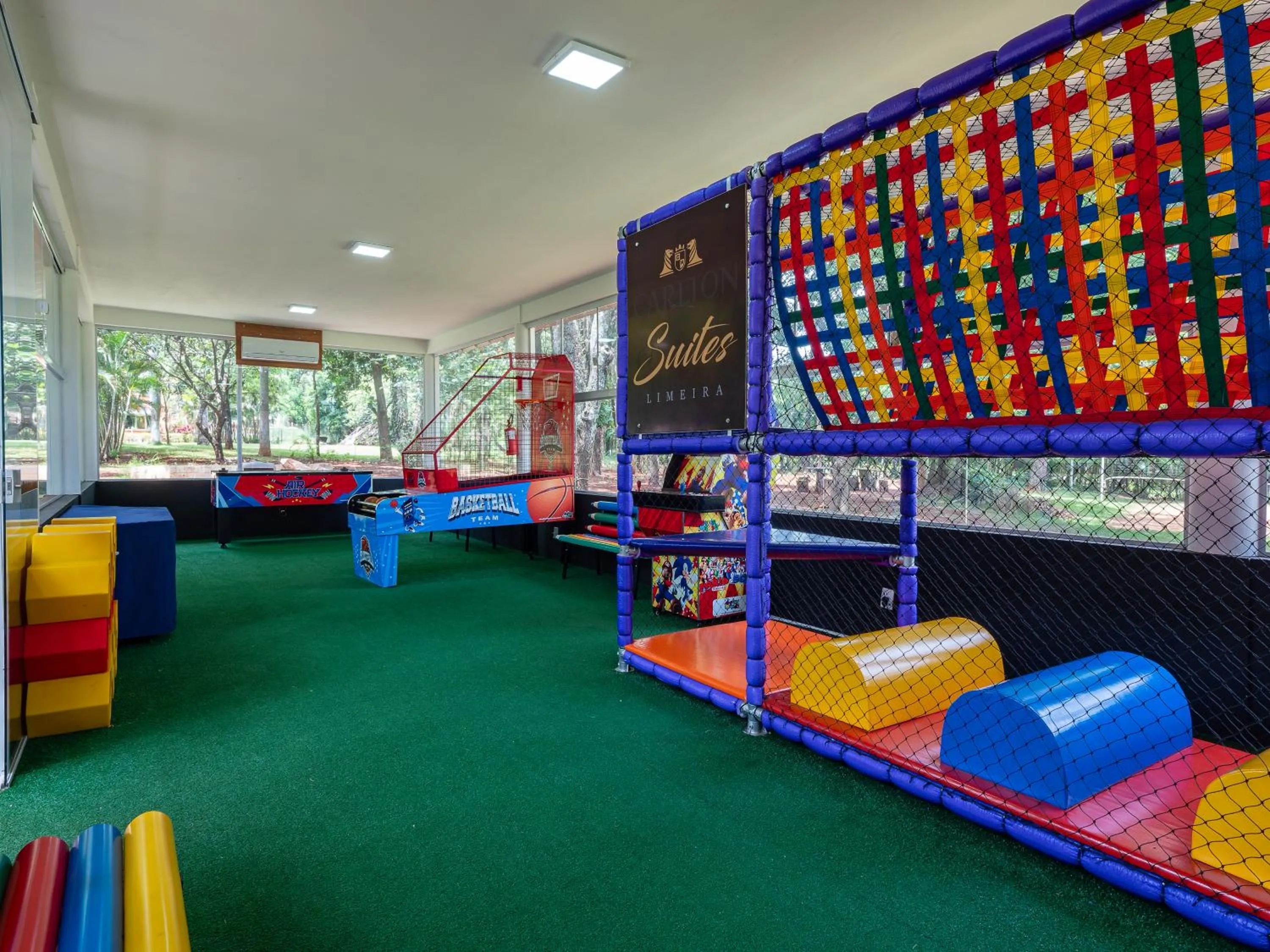 Game Room in Carlton Suítes Limeira