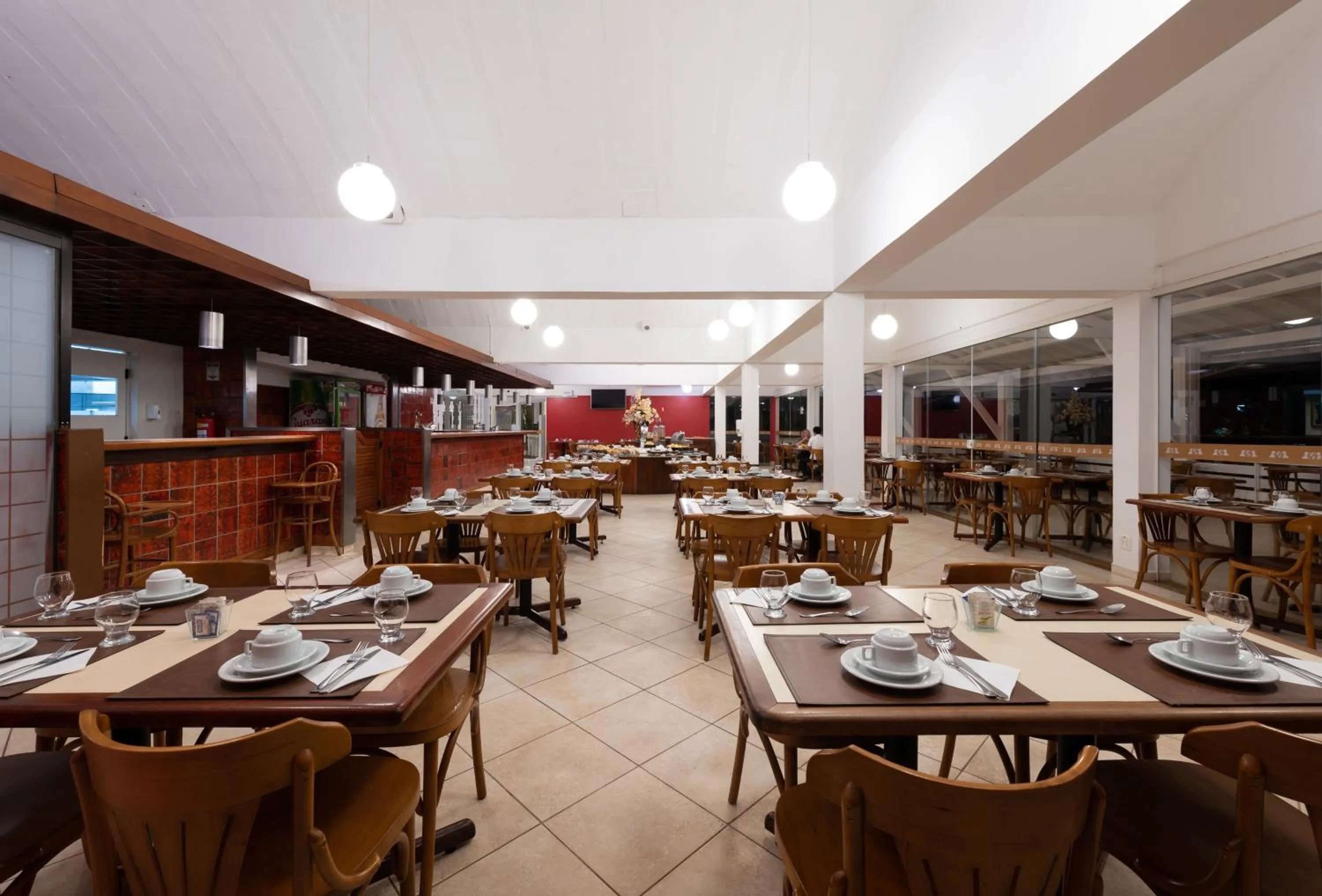 Restaurant/places to eat in Carlton Suítes Limeira