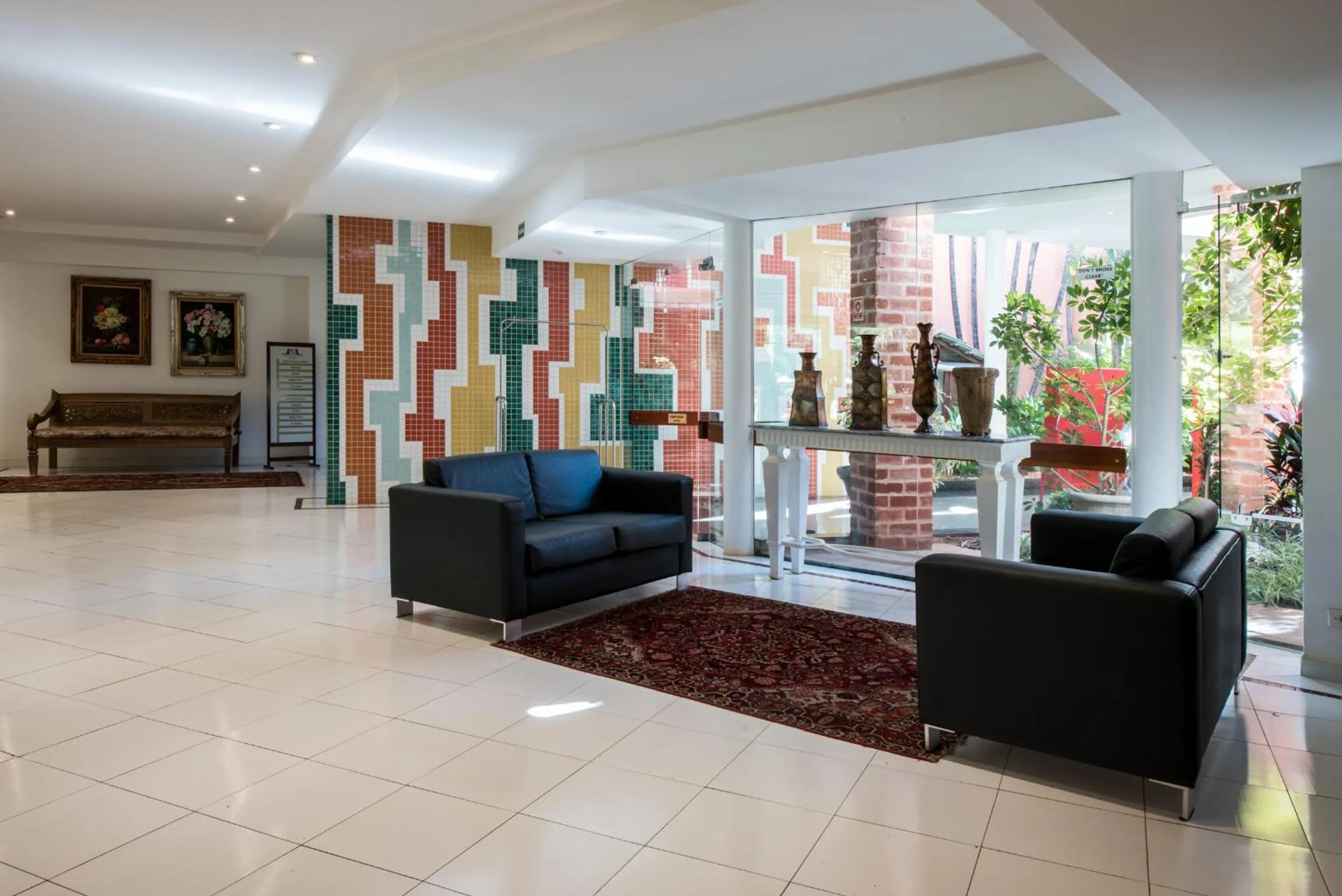 Lobby or reception in Carlton Suítes Limeira