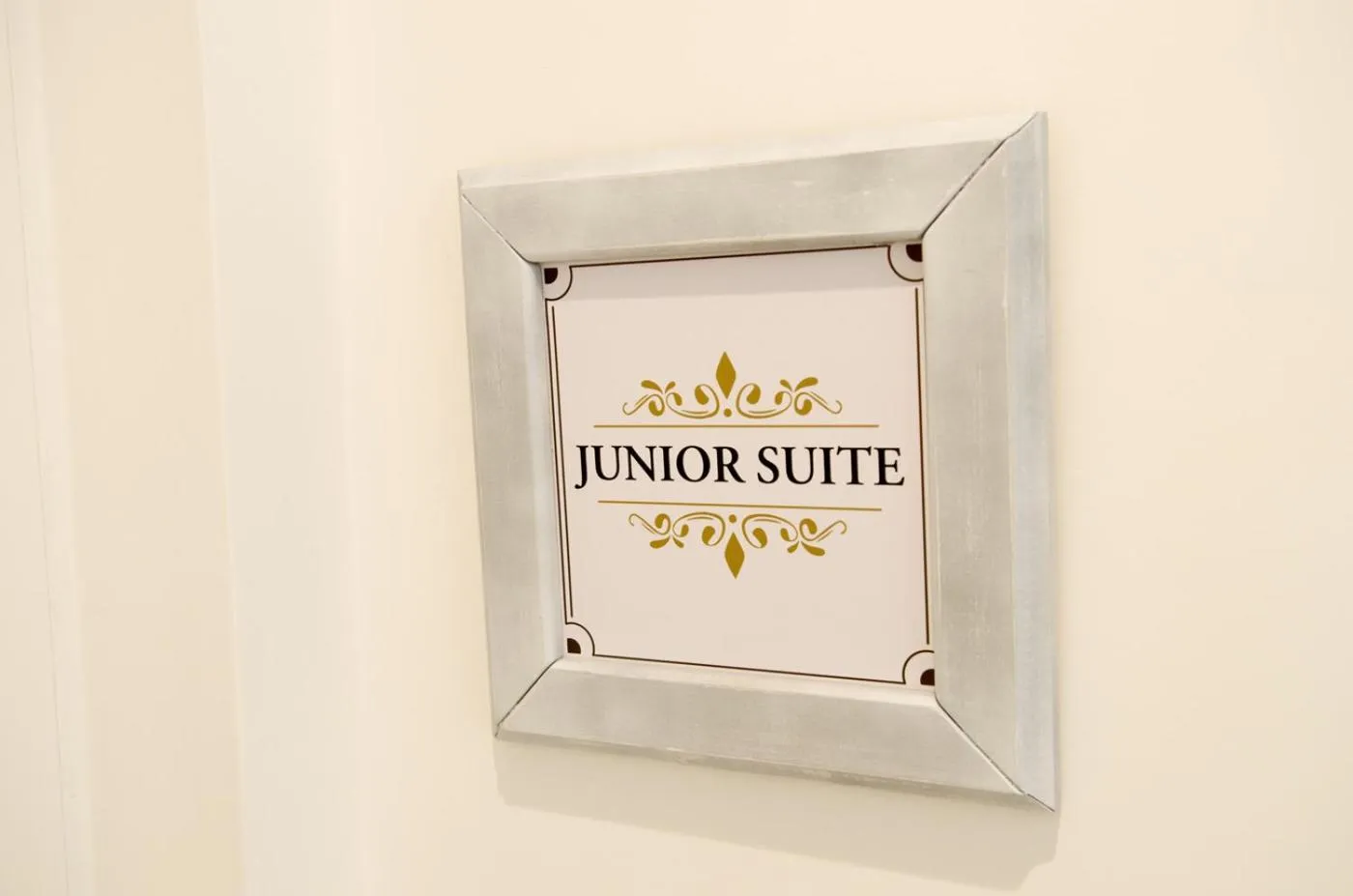 Logo/Certificate/Sign in Palazzo Spasiano rooms - SORRENTO CENTER