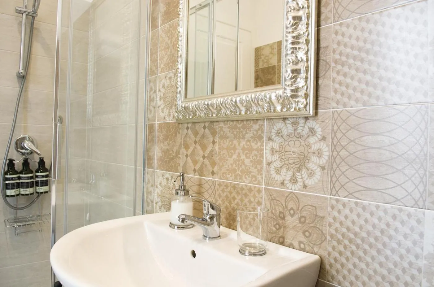 Bathroom in Palazzo Spasiano rooms - SORRENTO CENTER