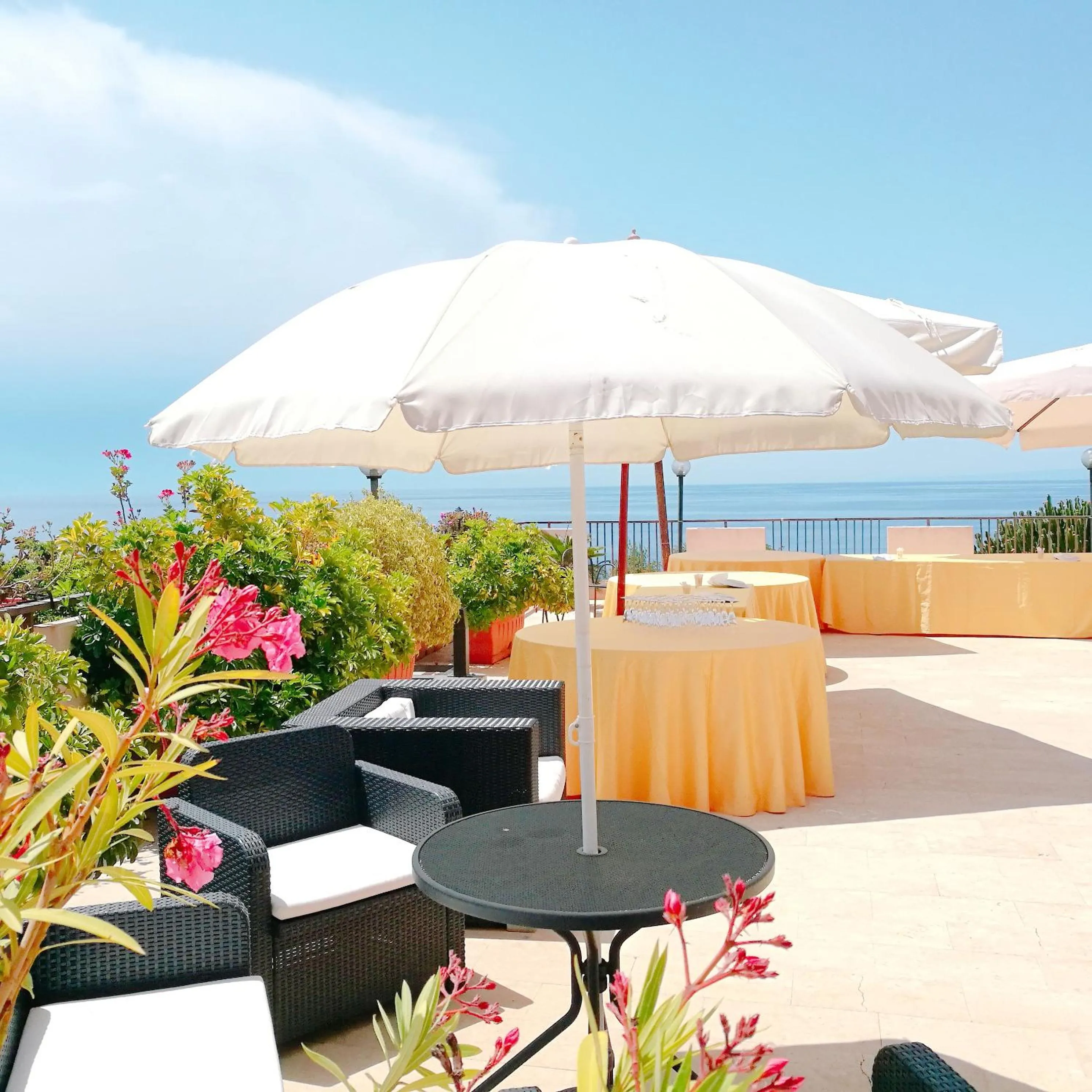 Balcony/Terrace in PARADISO Hotel Ristorante