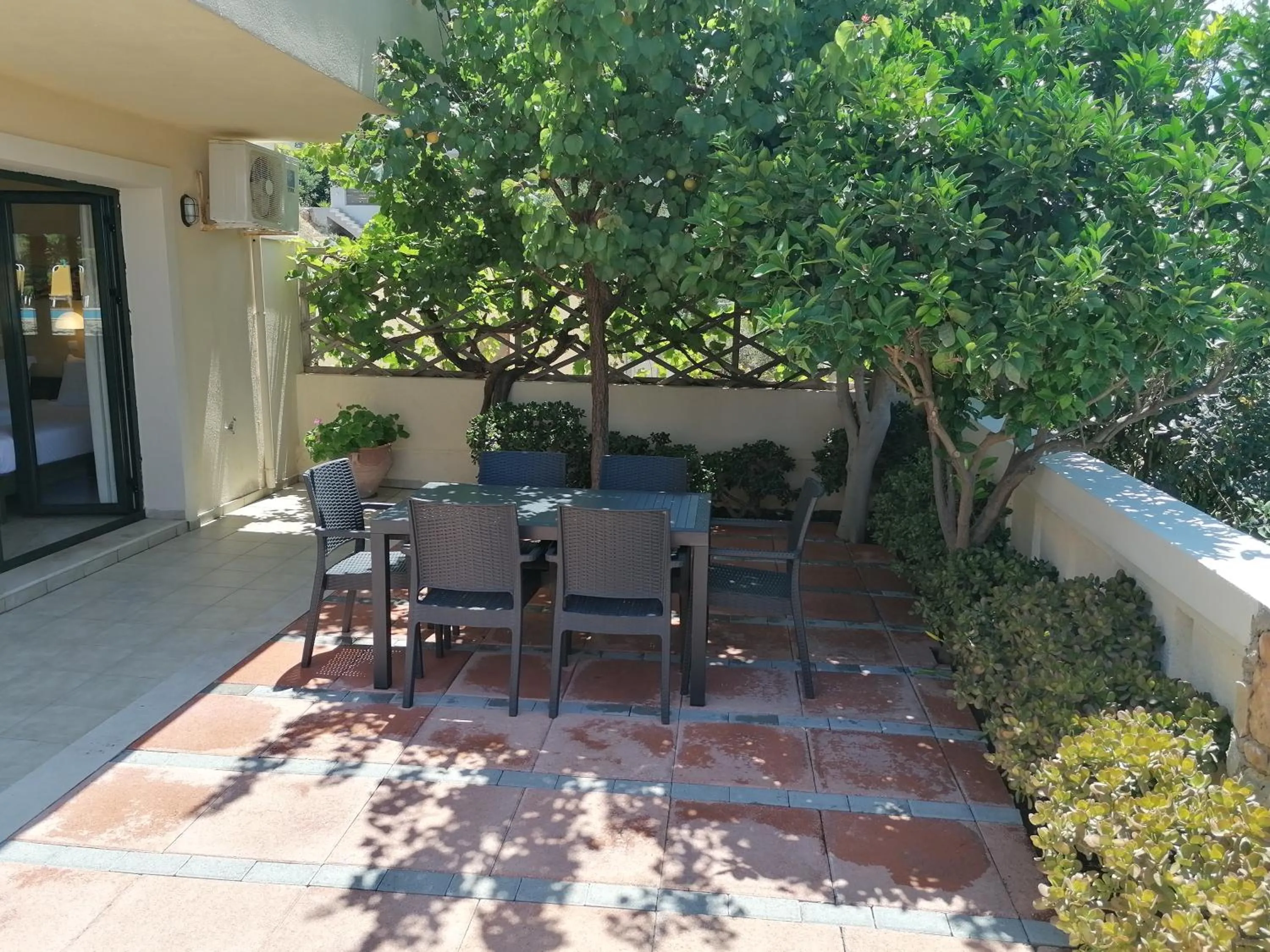 Villiana Holiday Apartments