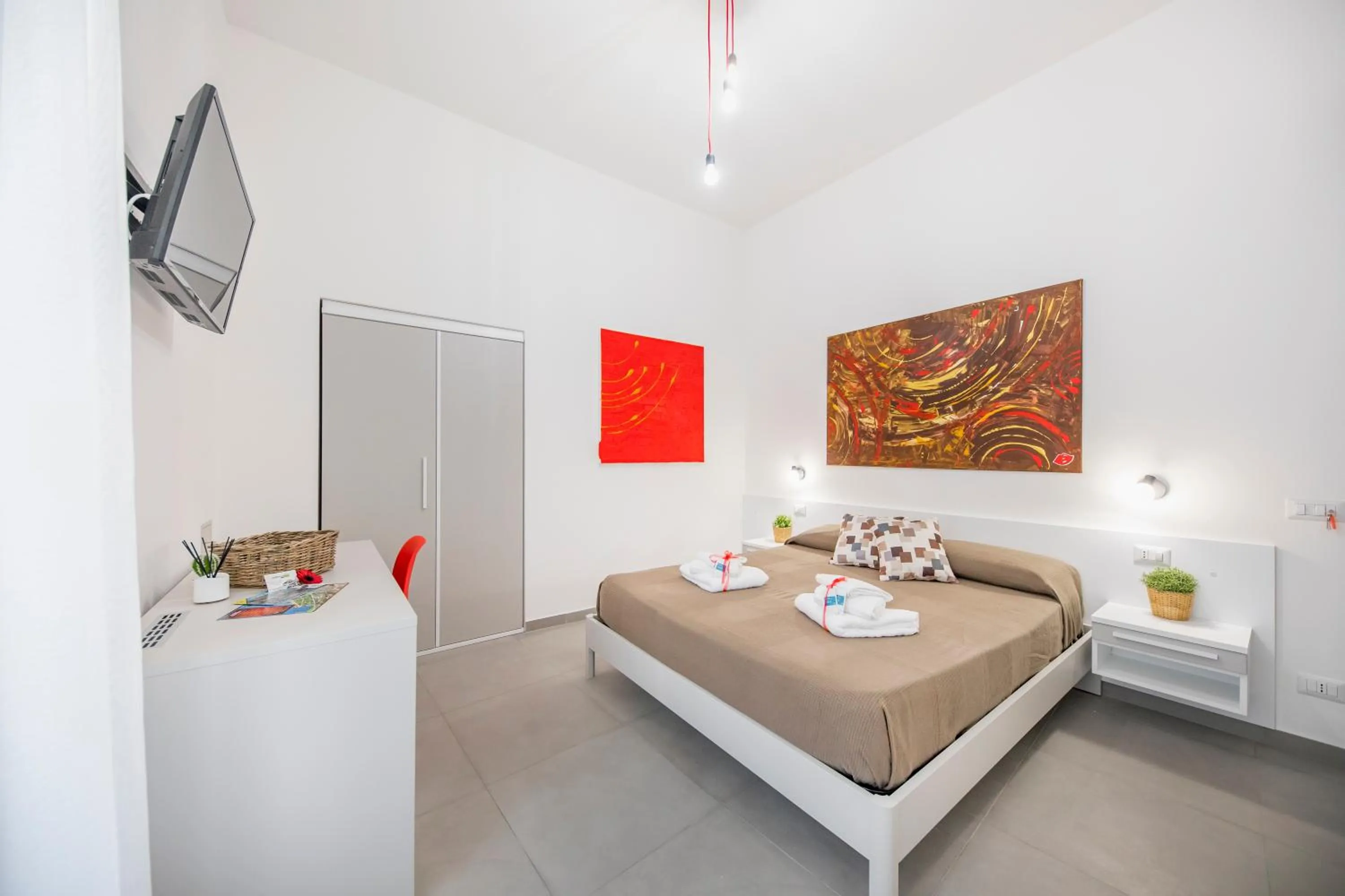 Photo of the whole room, Bed in Pepito palace