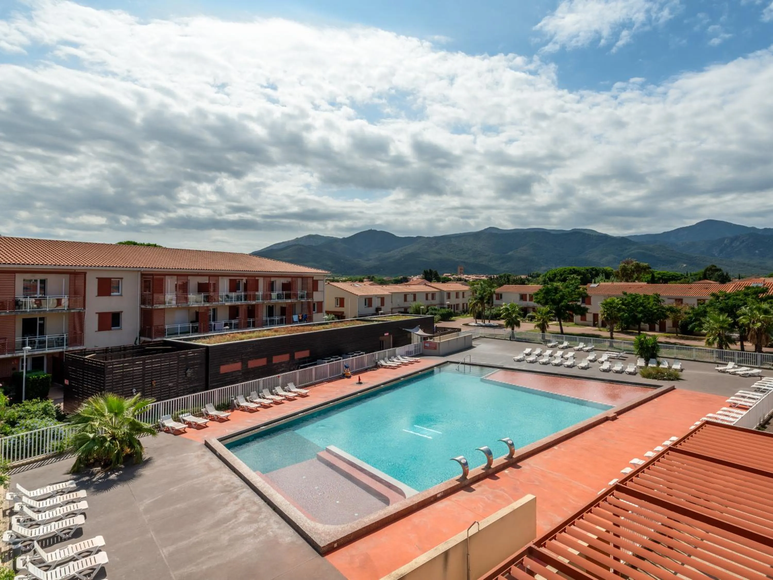Swimming pool in Vacancéole - Les demeures de la Massane - Argelès-sur-Mer