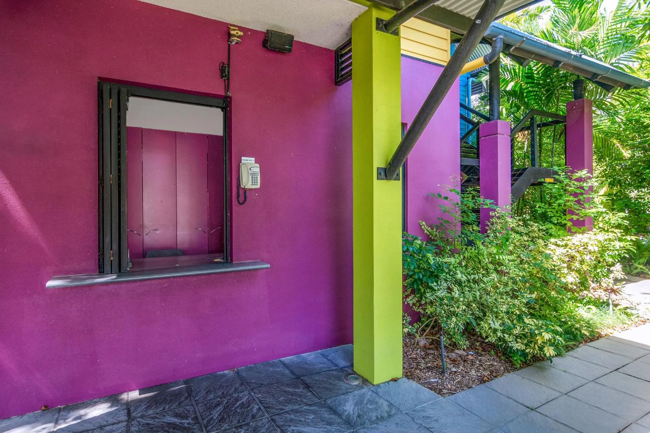 Dreamcatcher Beach-Side Apartments