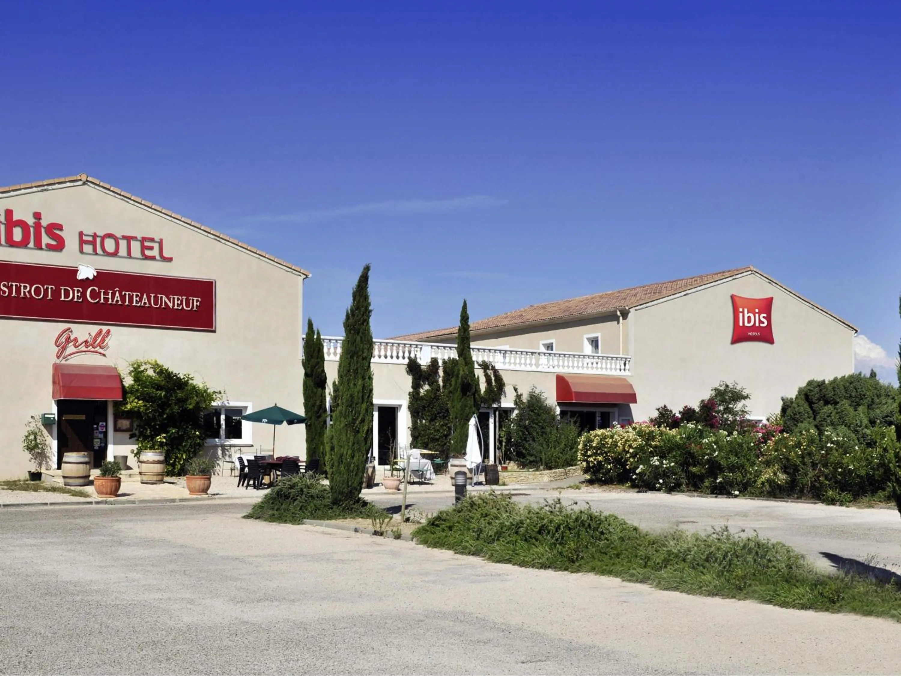 Property building in ibis Orange Sud