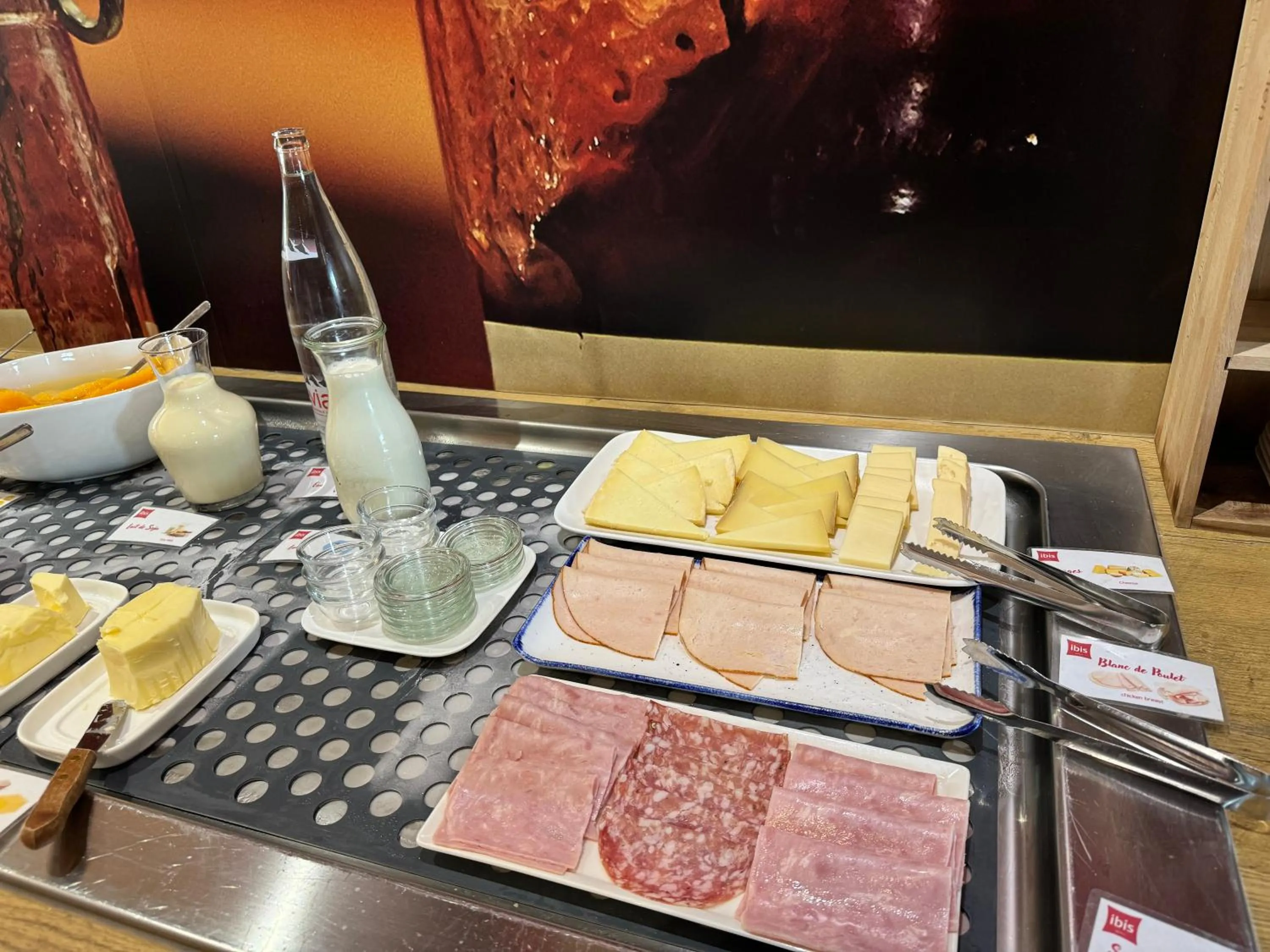 Breakfast in ibis Orange Sud