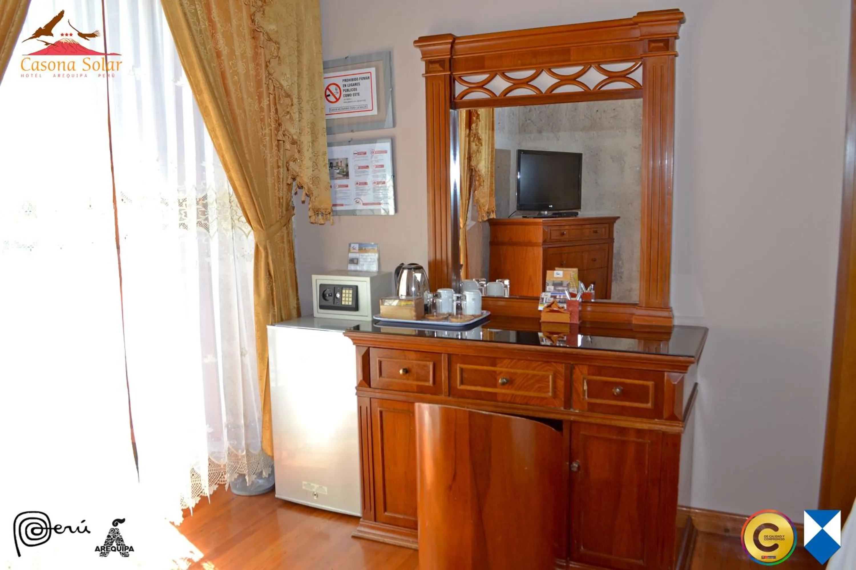 TV and multimedia in Hotel Casona Solar