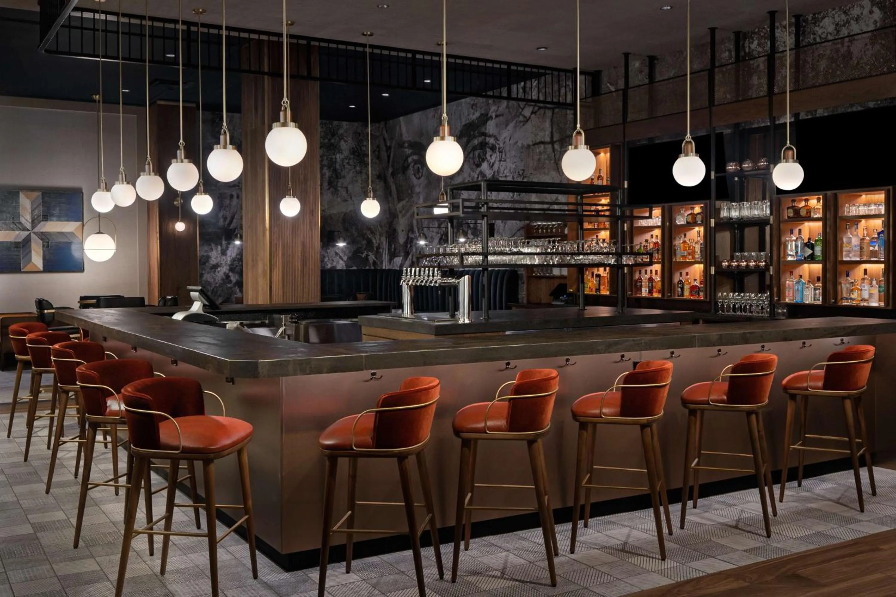 Lounge or bar in The Alloy, a DoubleTree by Hilton - Valley Forge