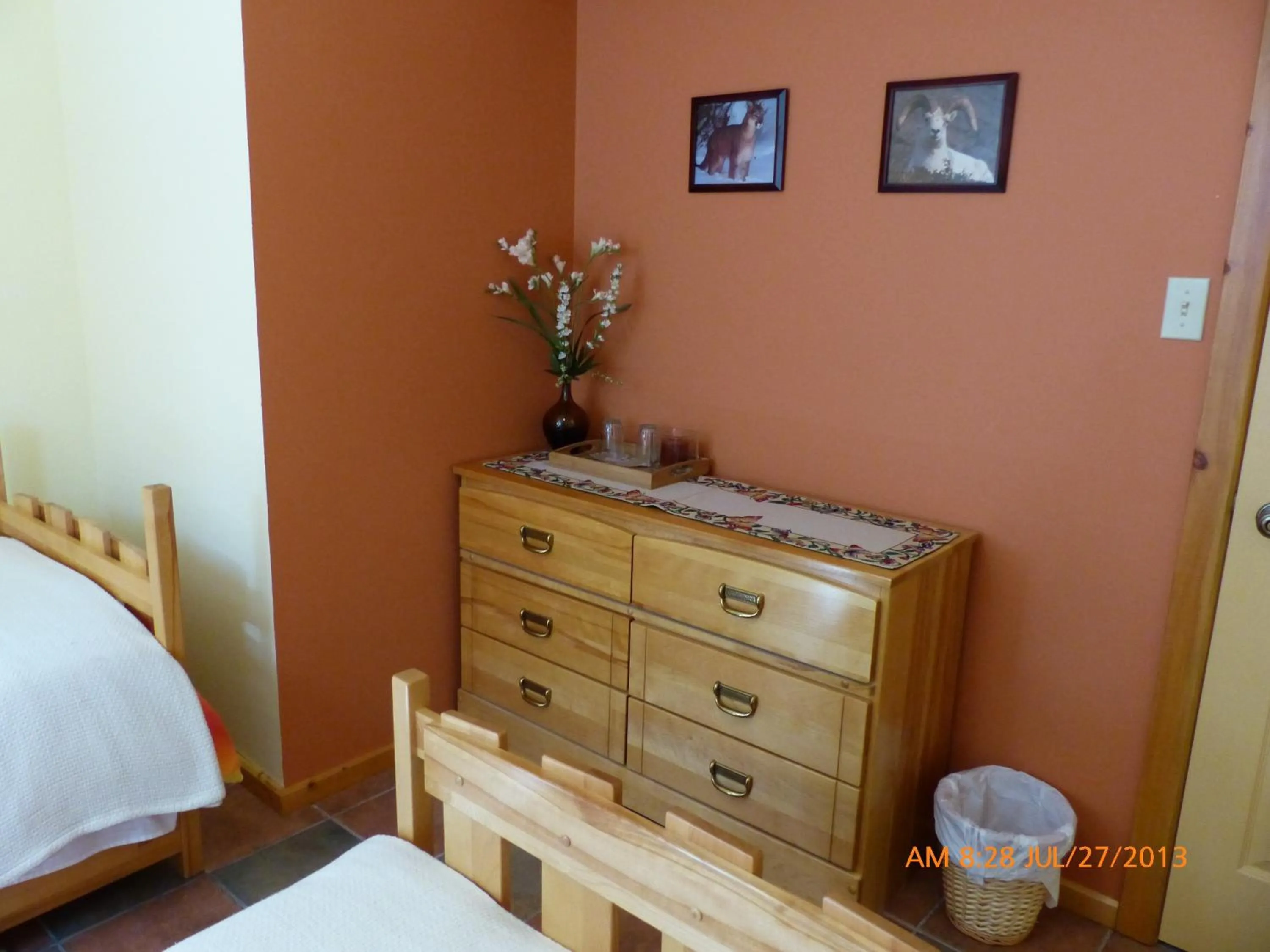 Bedroom, Bed in End of the road B & B