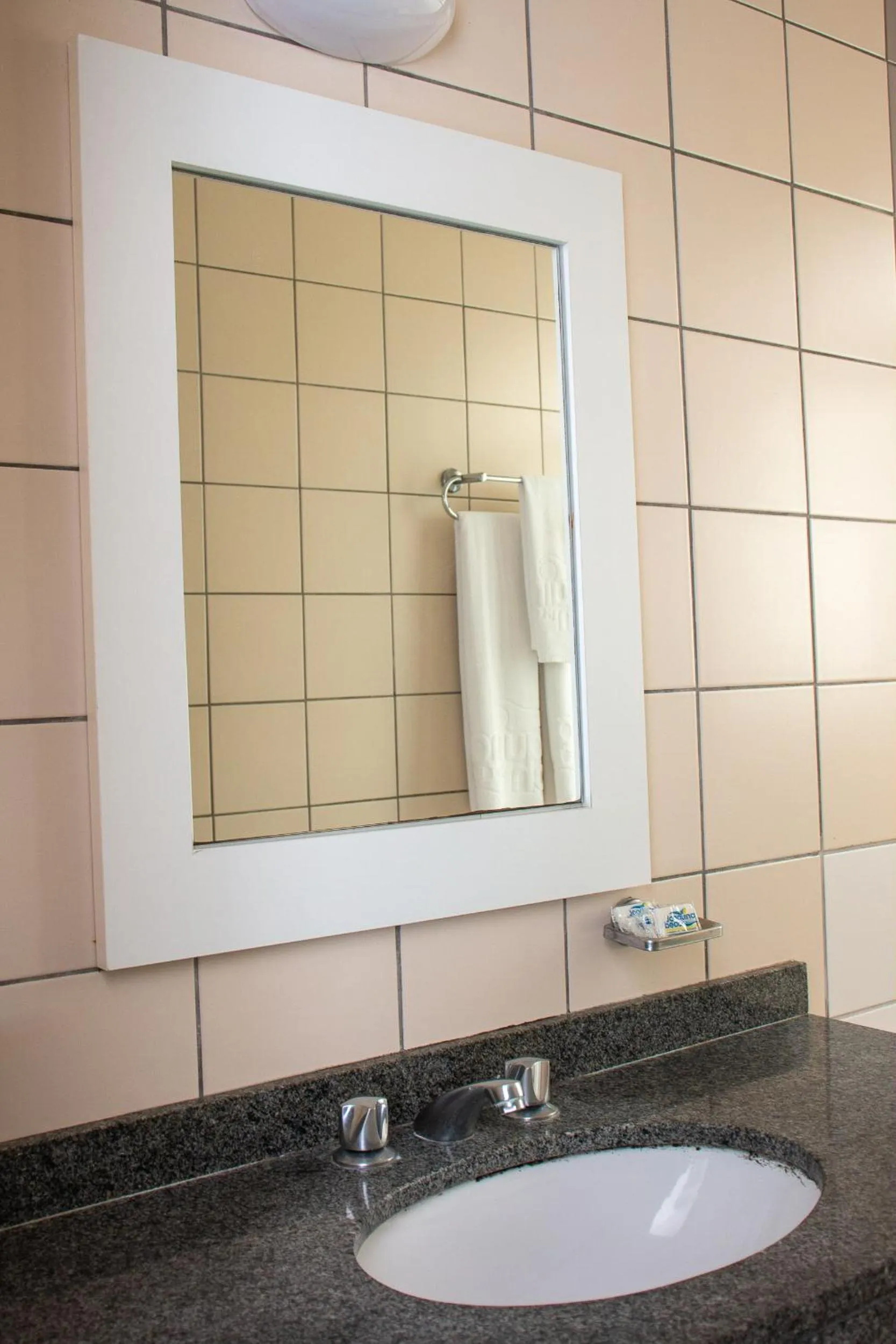 Bathroom in Joaquina Beach Hotel