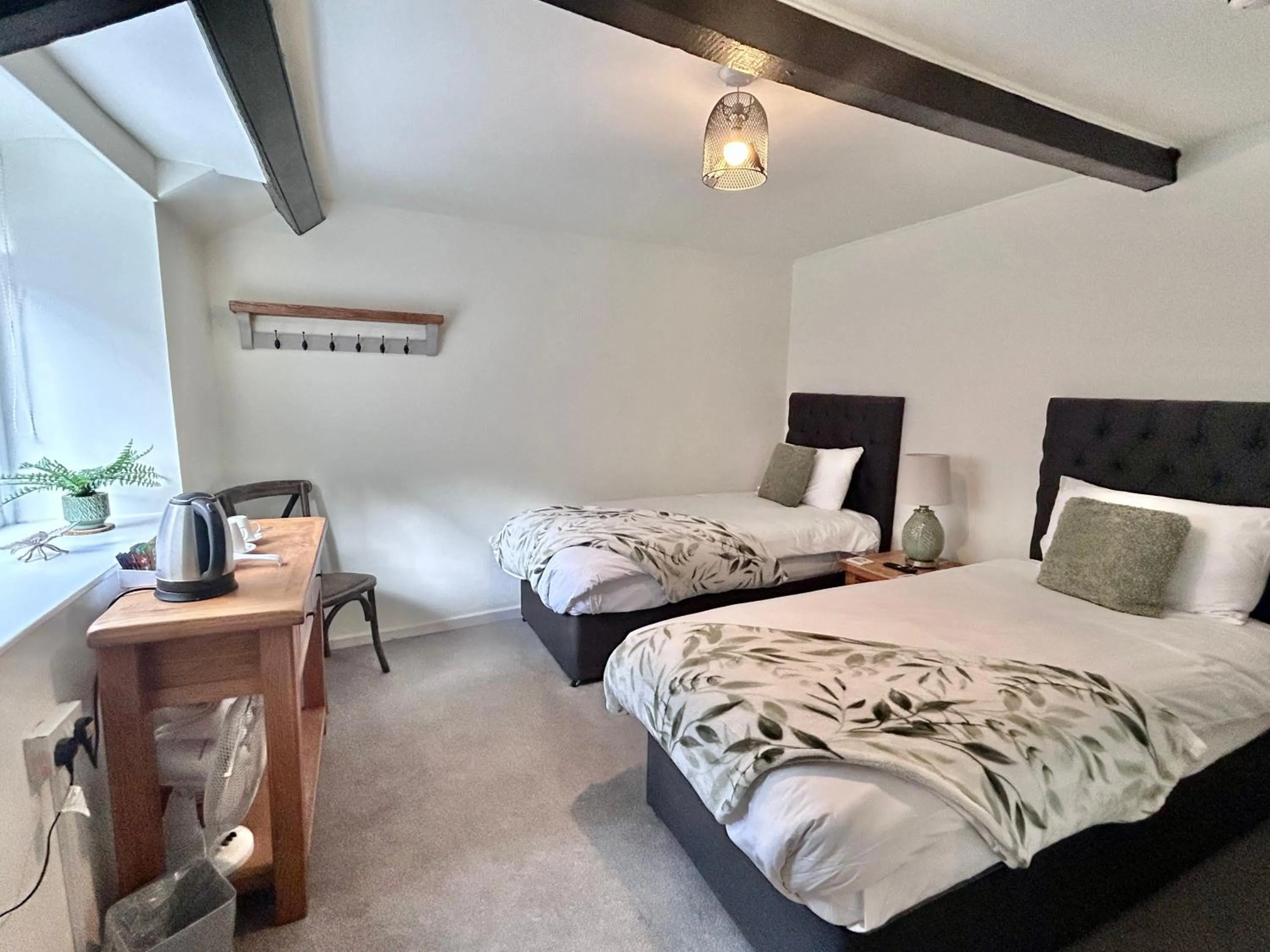 Bed in The Beacons Guest House