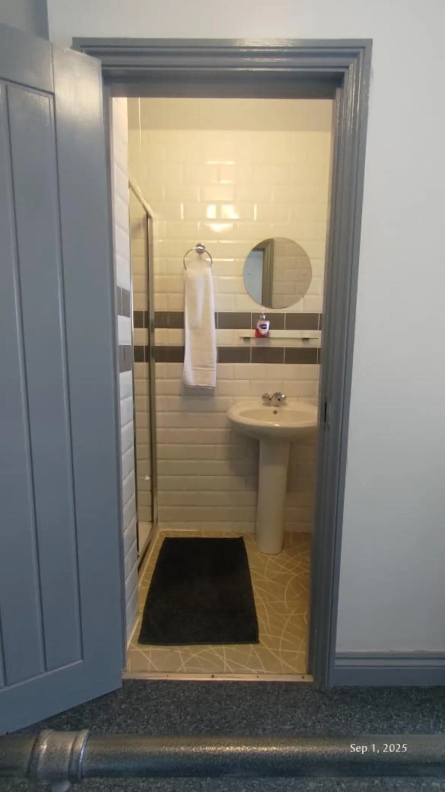 Bathroom in OYO Shore Surf Lodge