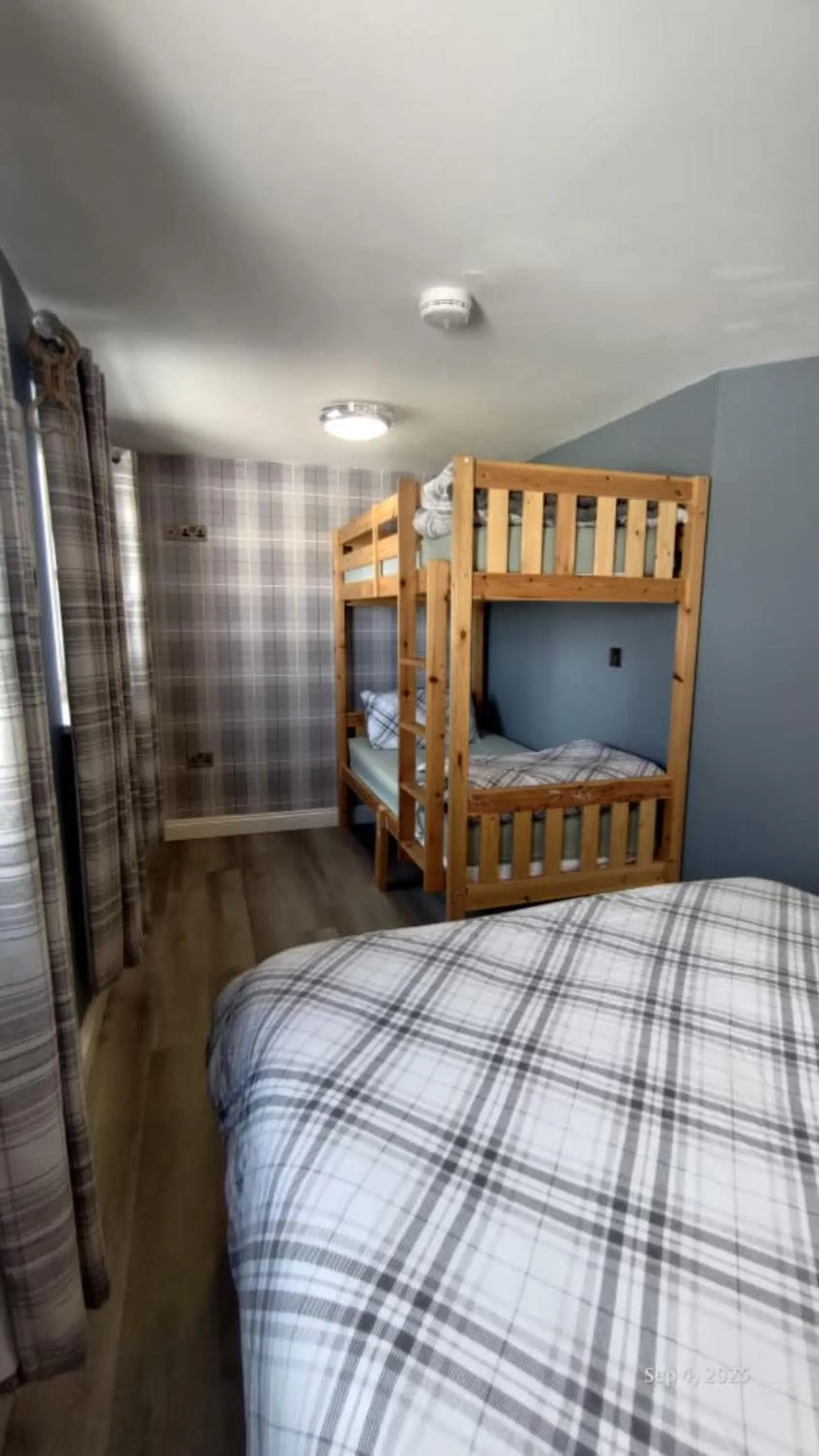 Bedroom, Bed in OYO Shore Surf Lodge