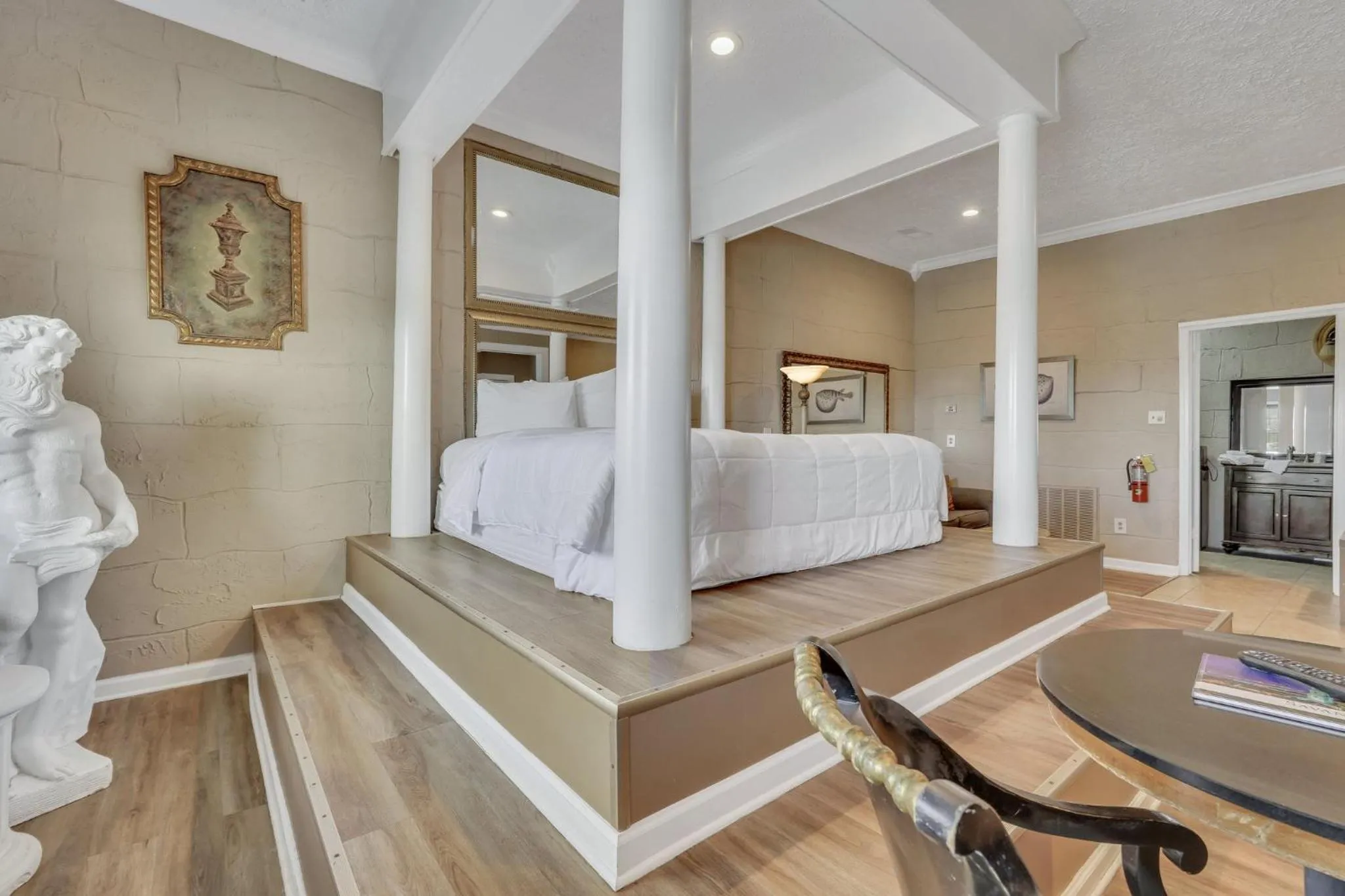 Bed in Atlantis Inn - Tybee Island