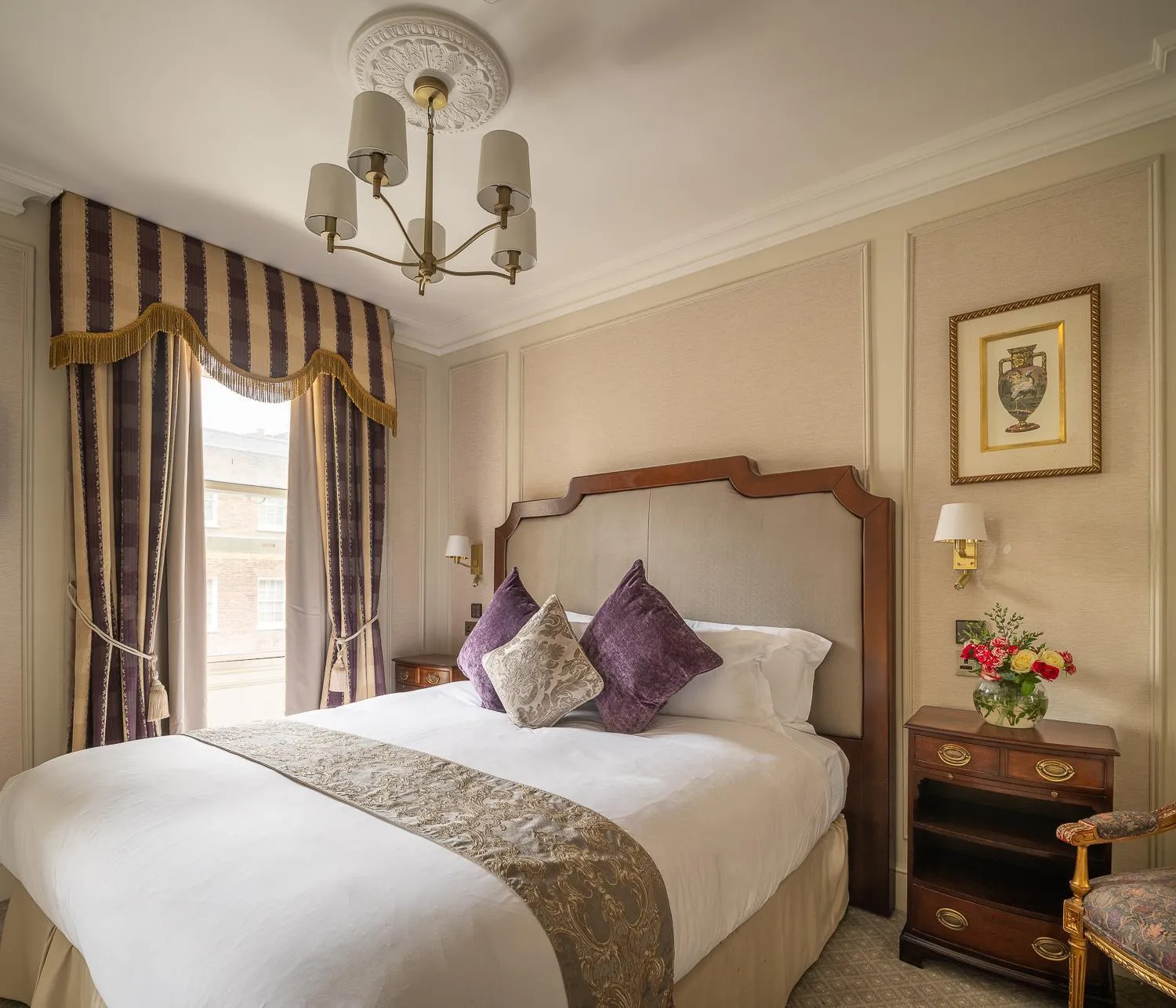 Bedroom, Bed in The Leonard Hotel