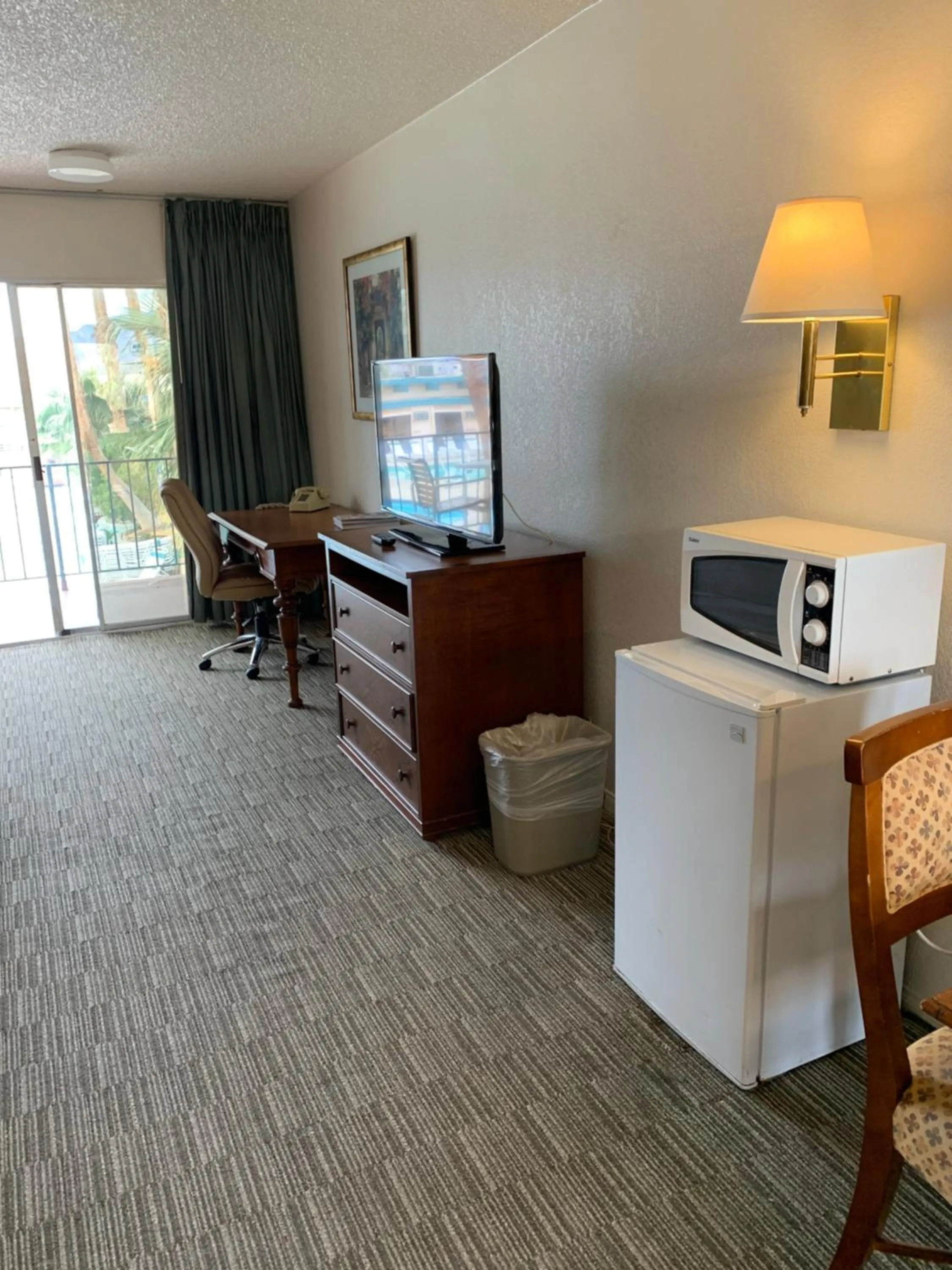 Desert Hot Springs Spa Hotel