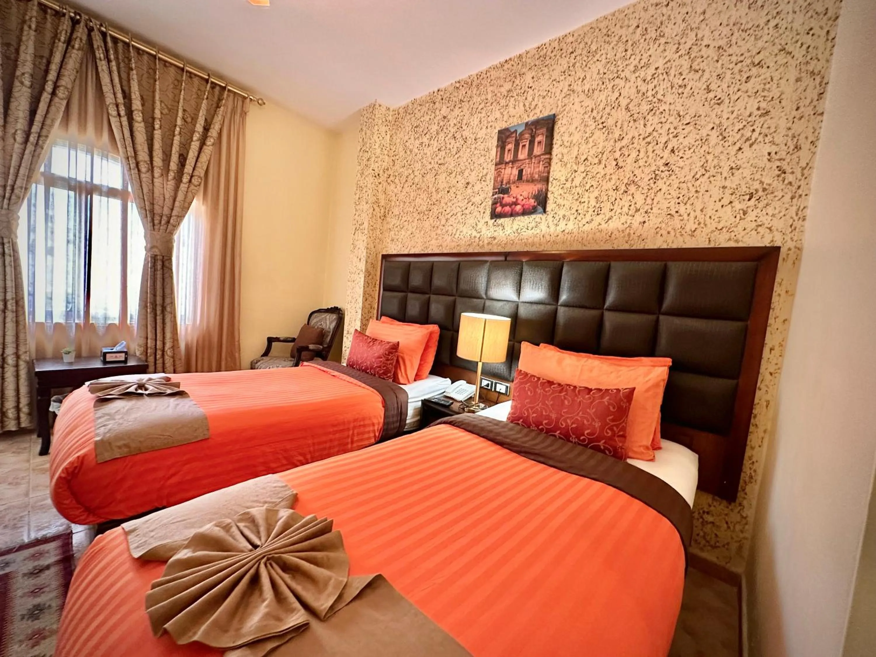 Bed in Anbat Midtown Hotel