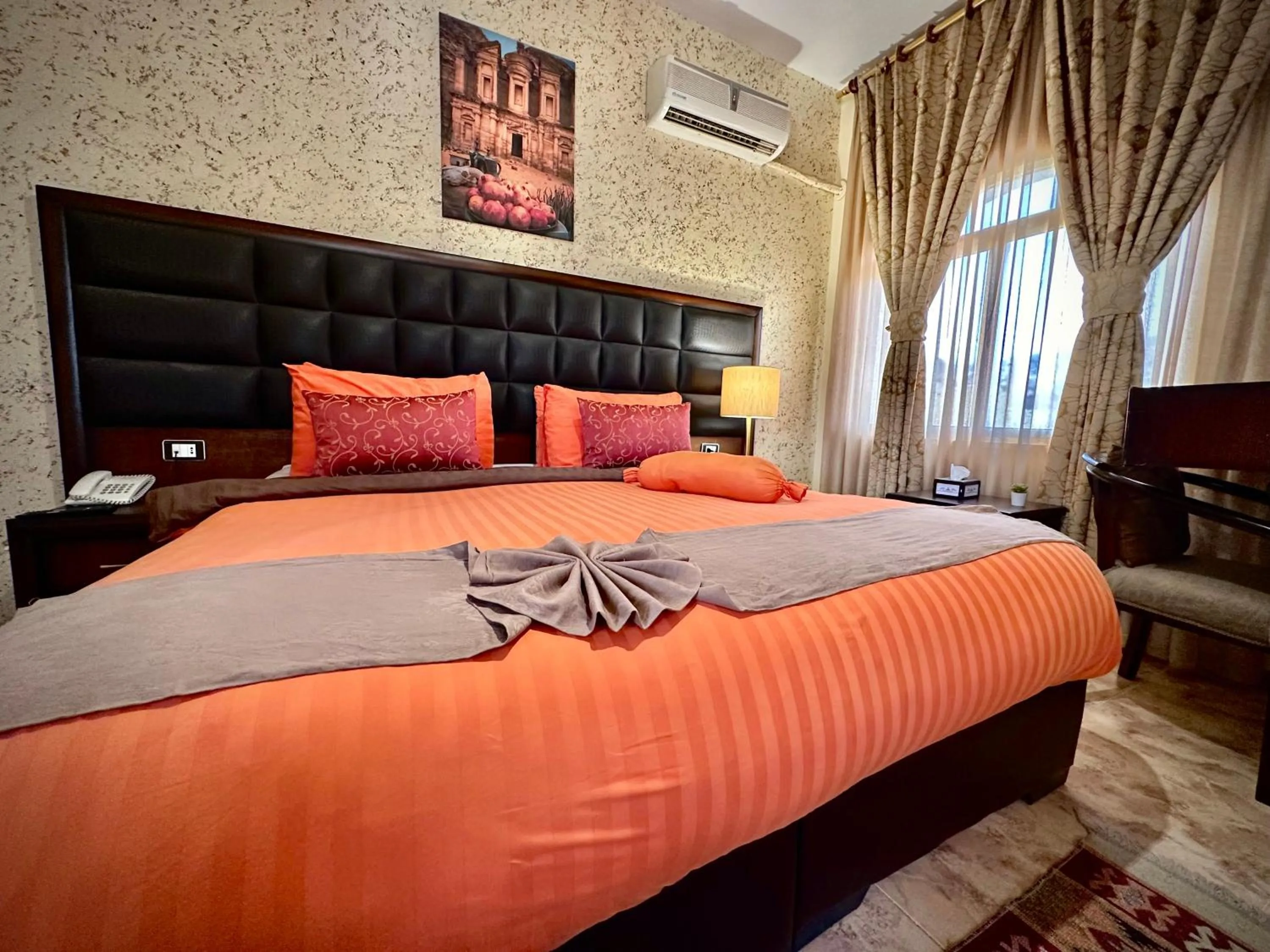 Bed in Anbat Midtown Hotel