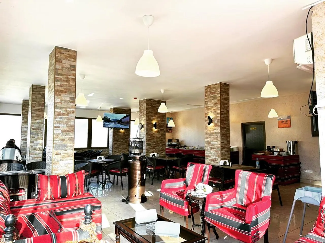 Restaurant/places to eat in Anbat Midtown Hotel