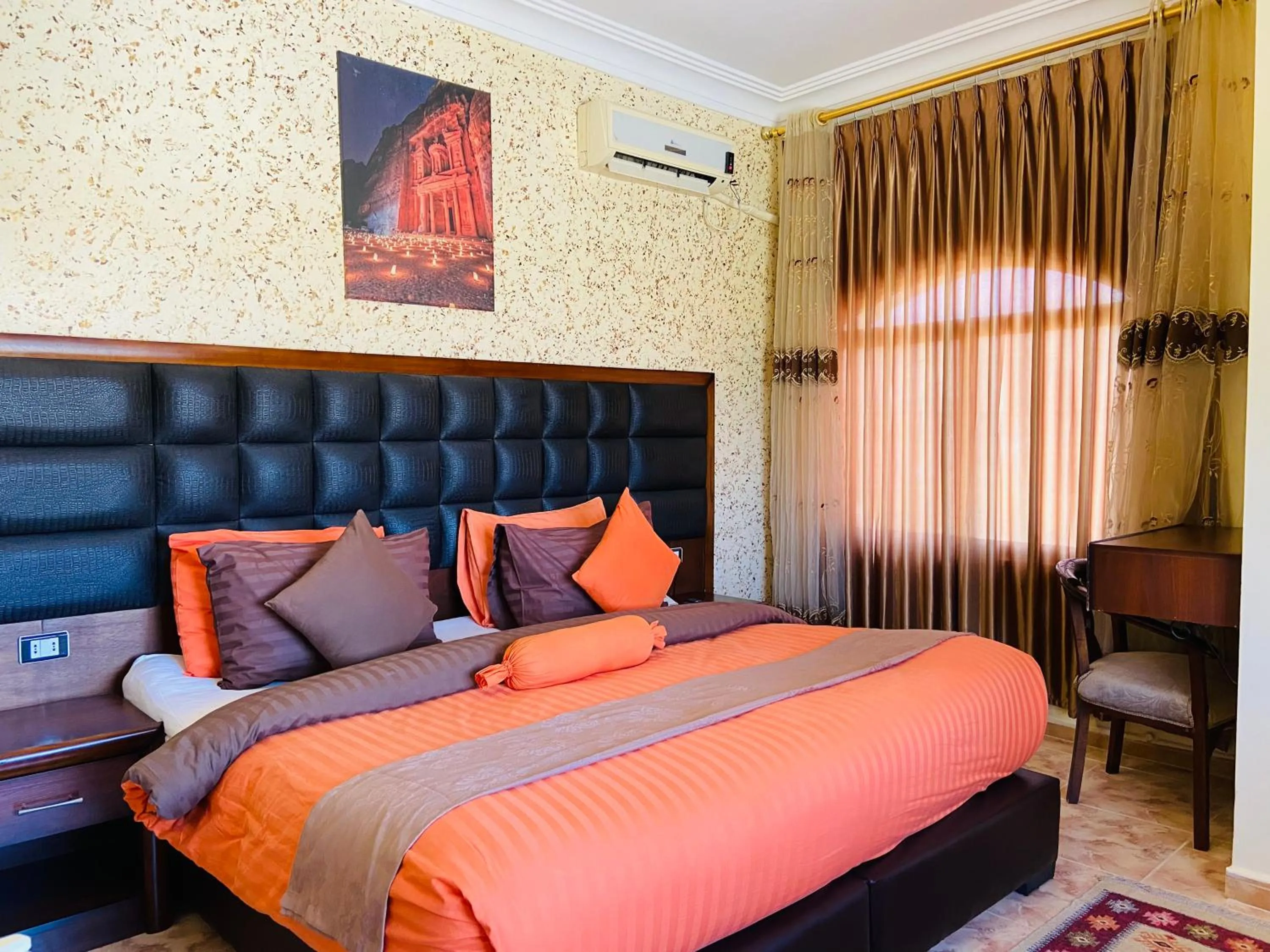 Bed in Anbat Midtown Hotel