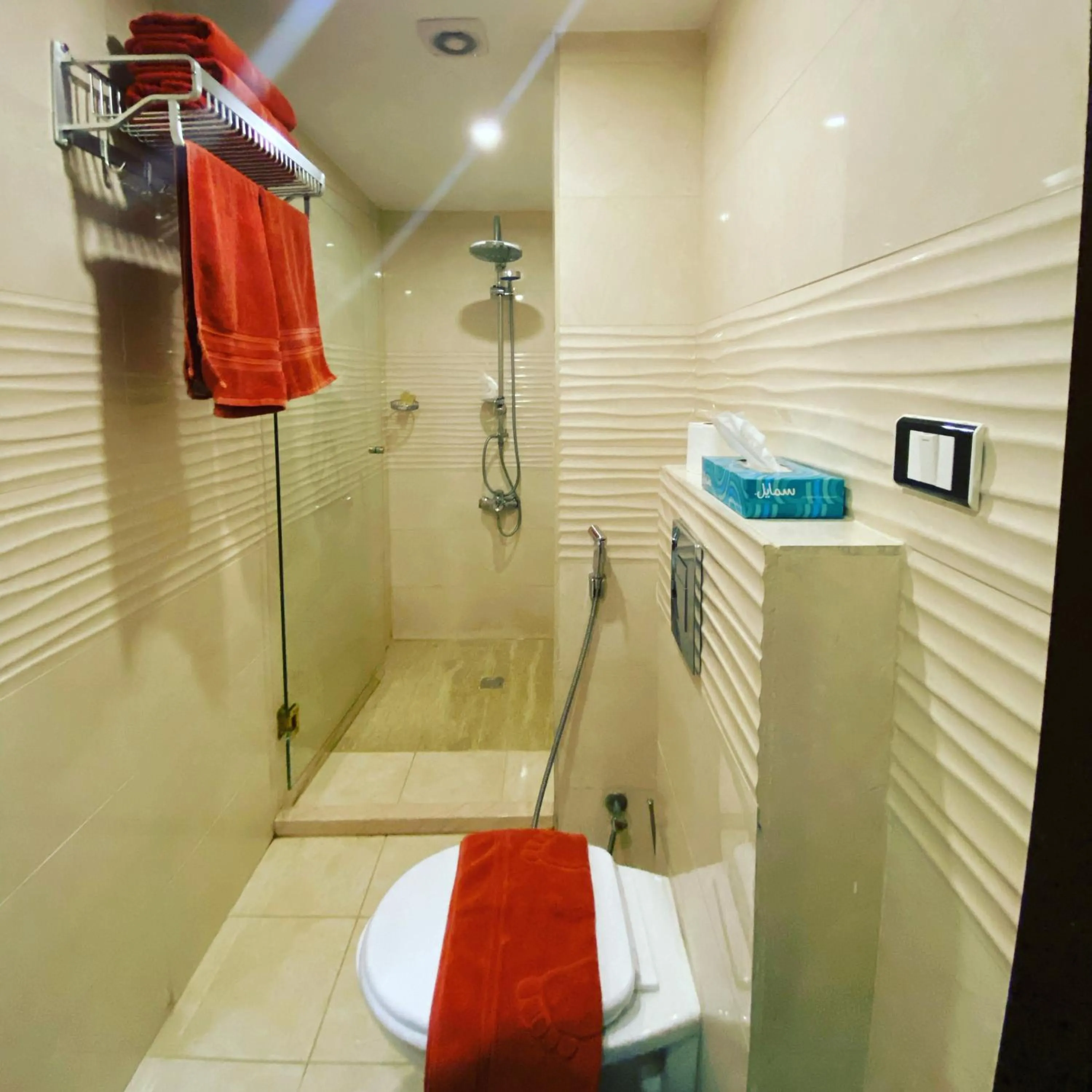 Shower in Anbat Midtown Hotel