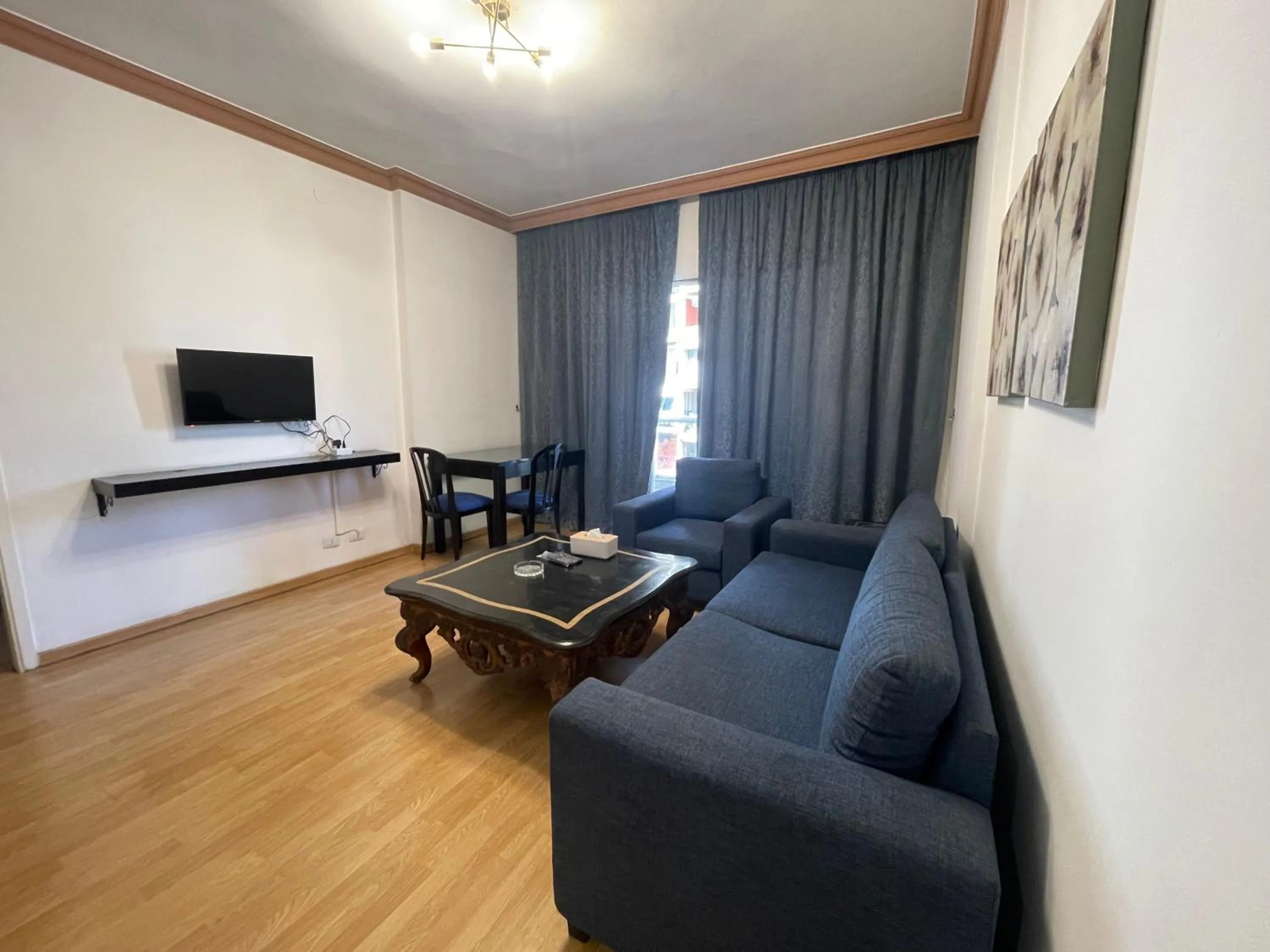 Living room in Elegant Suites Beirut