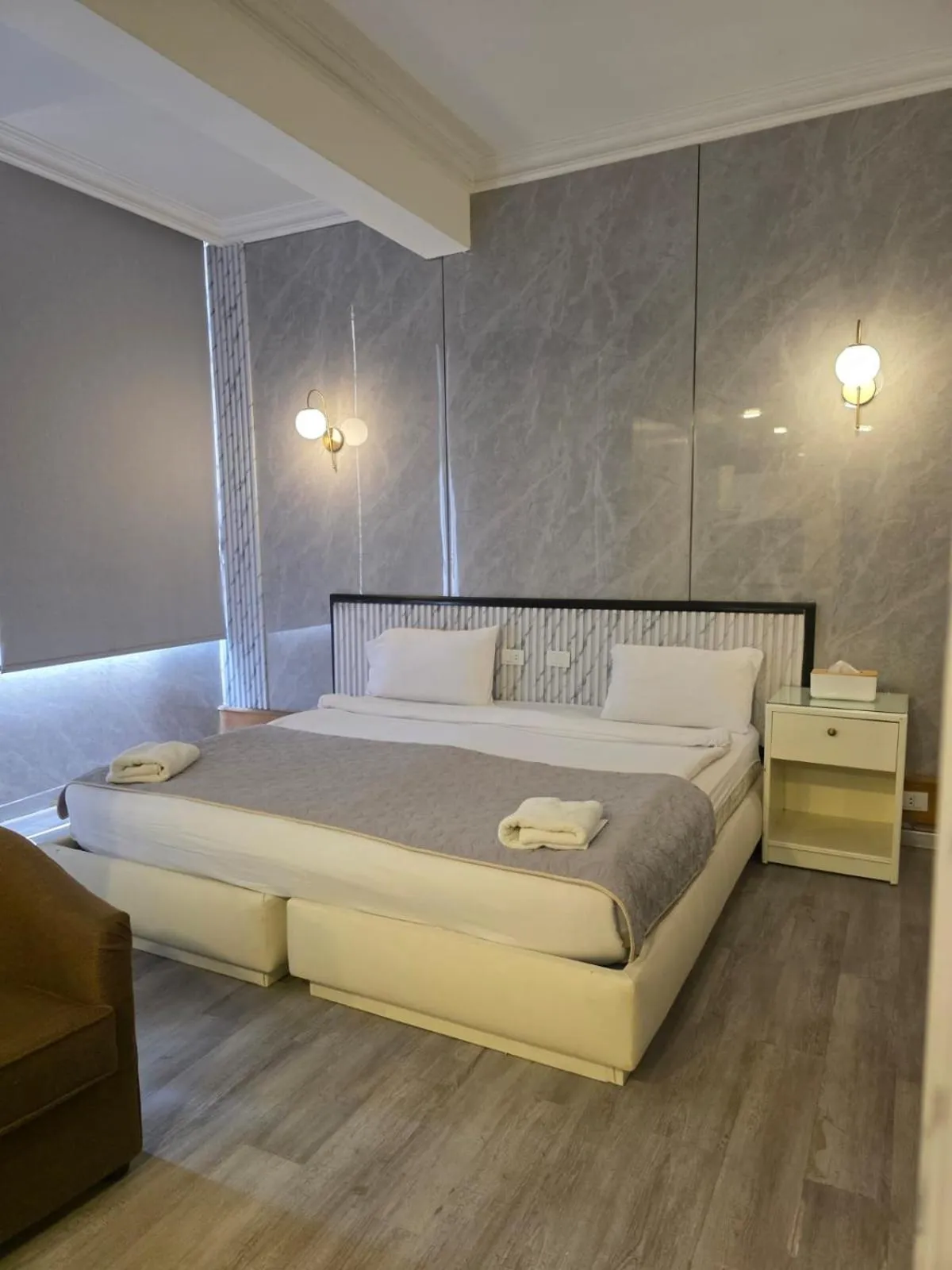 Bed in Elegant Suites Beirut