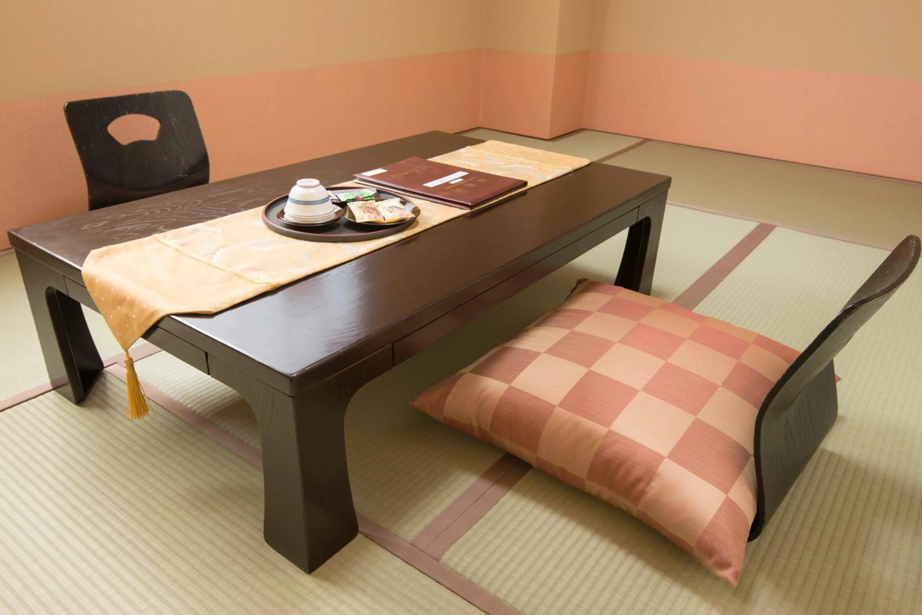 Living room in Tenpyo Ryokan