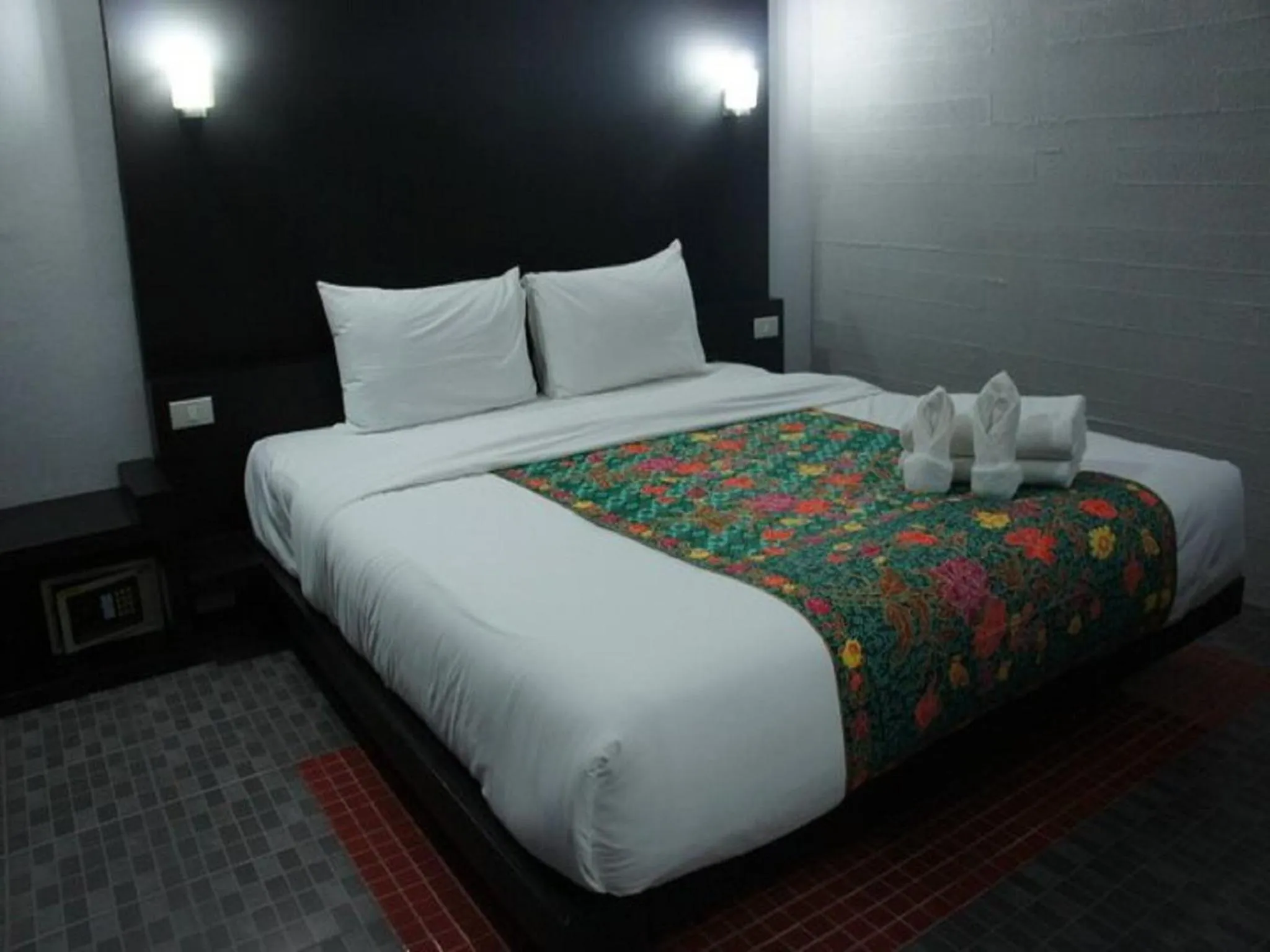 Bed in Khun Chaweng Resort