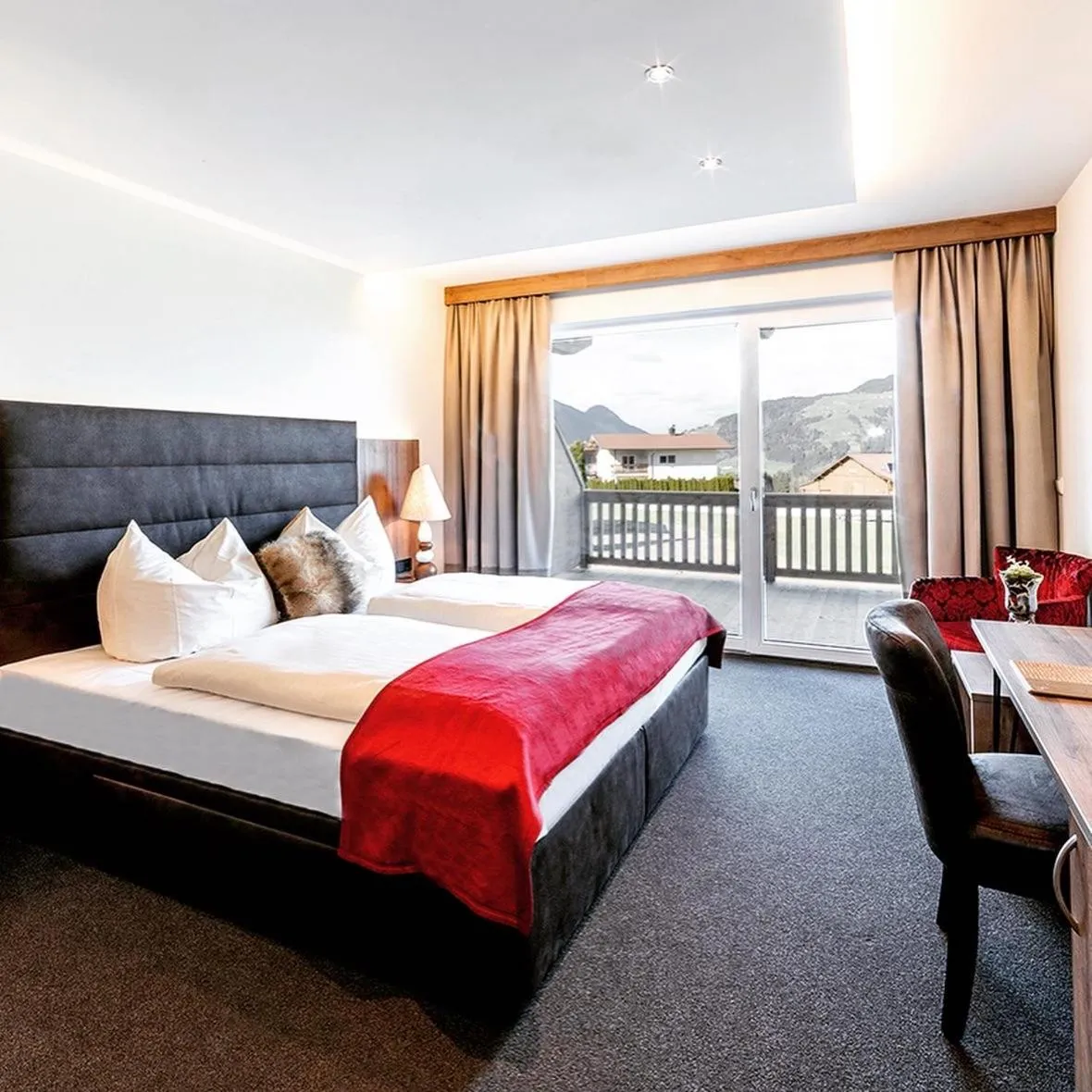 Photo of the whole room, Bed in Leamwirt