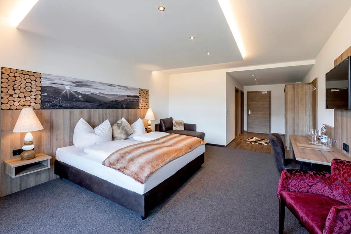 Photo of the whole room, Bed in Leamwirt