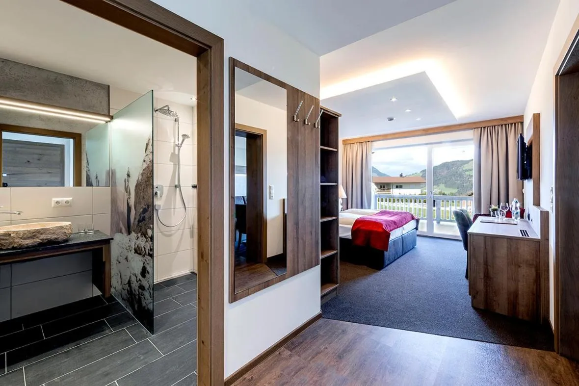 Photo of the whole room, Bed in Leamwirt