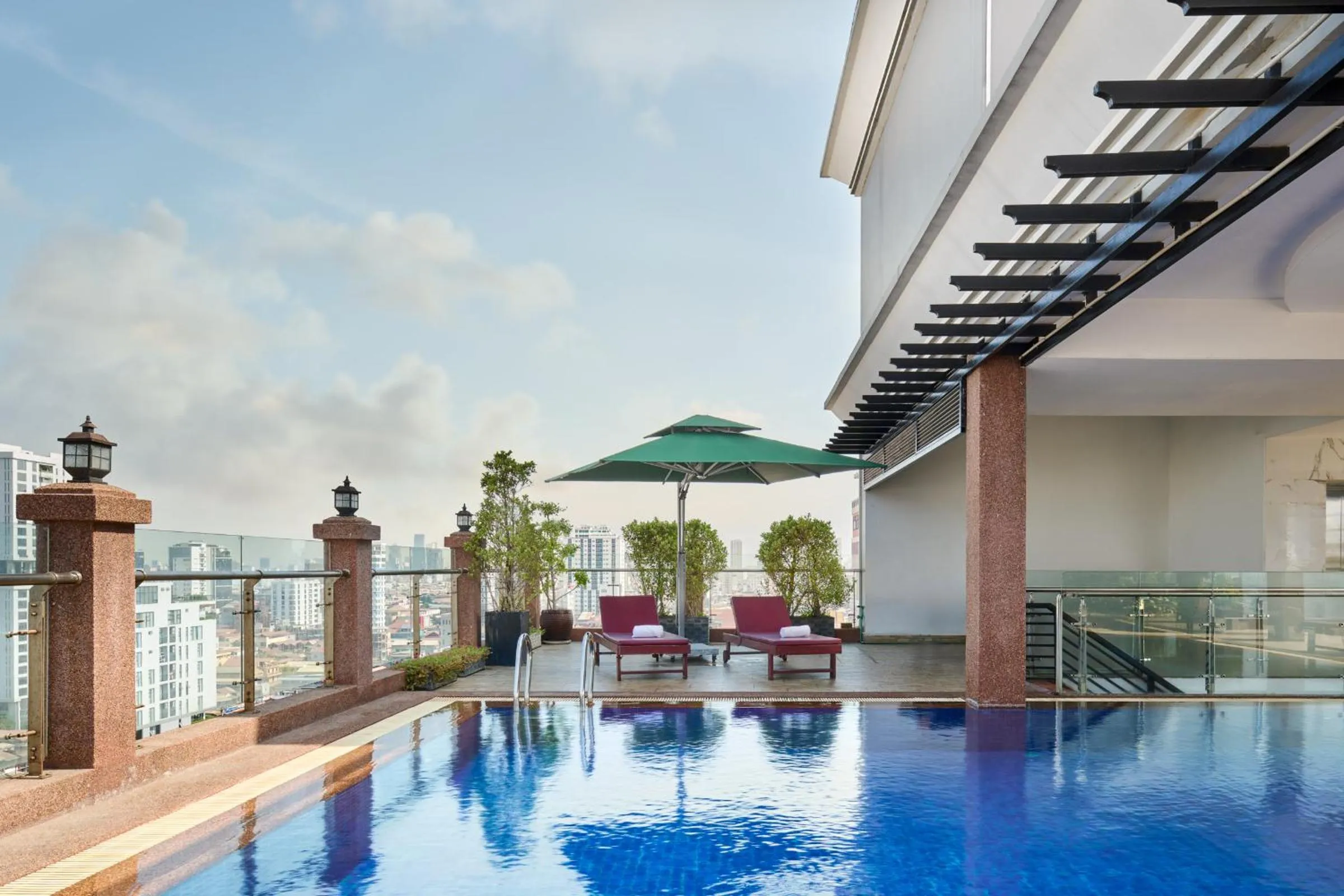 Pool view in Queen Mansion