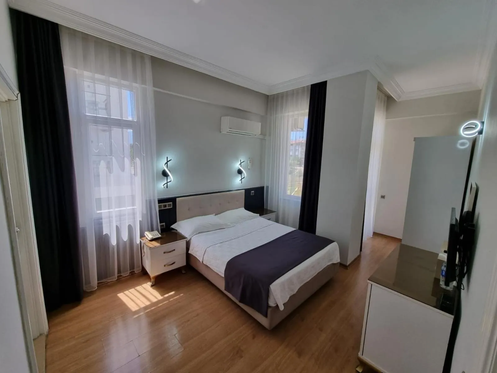 Photo of the whole room in Europa Hotel Selale