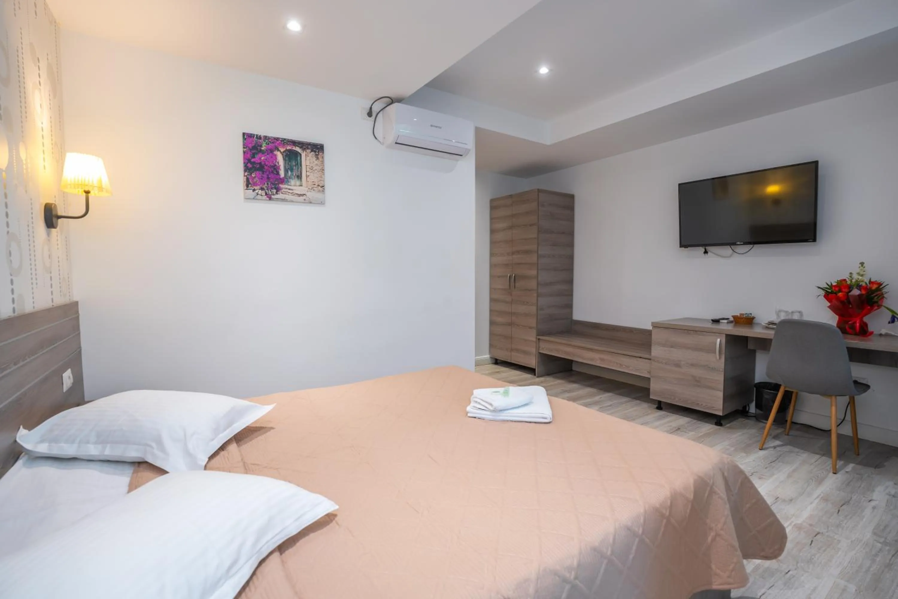 Bed in Hotel Liad City Center