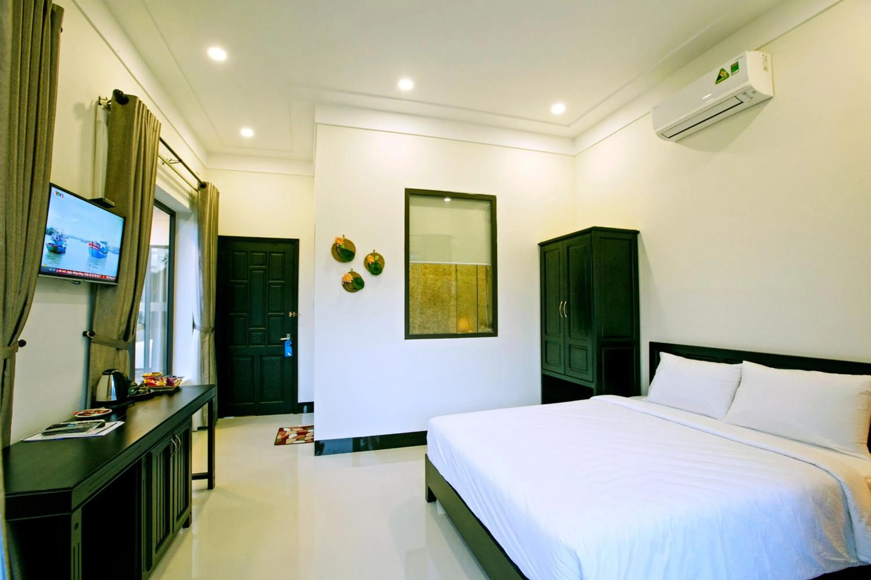 Day, Bed in Zen Hoian Villa